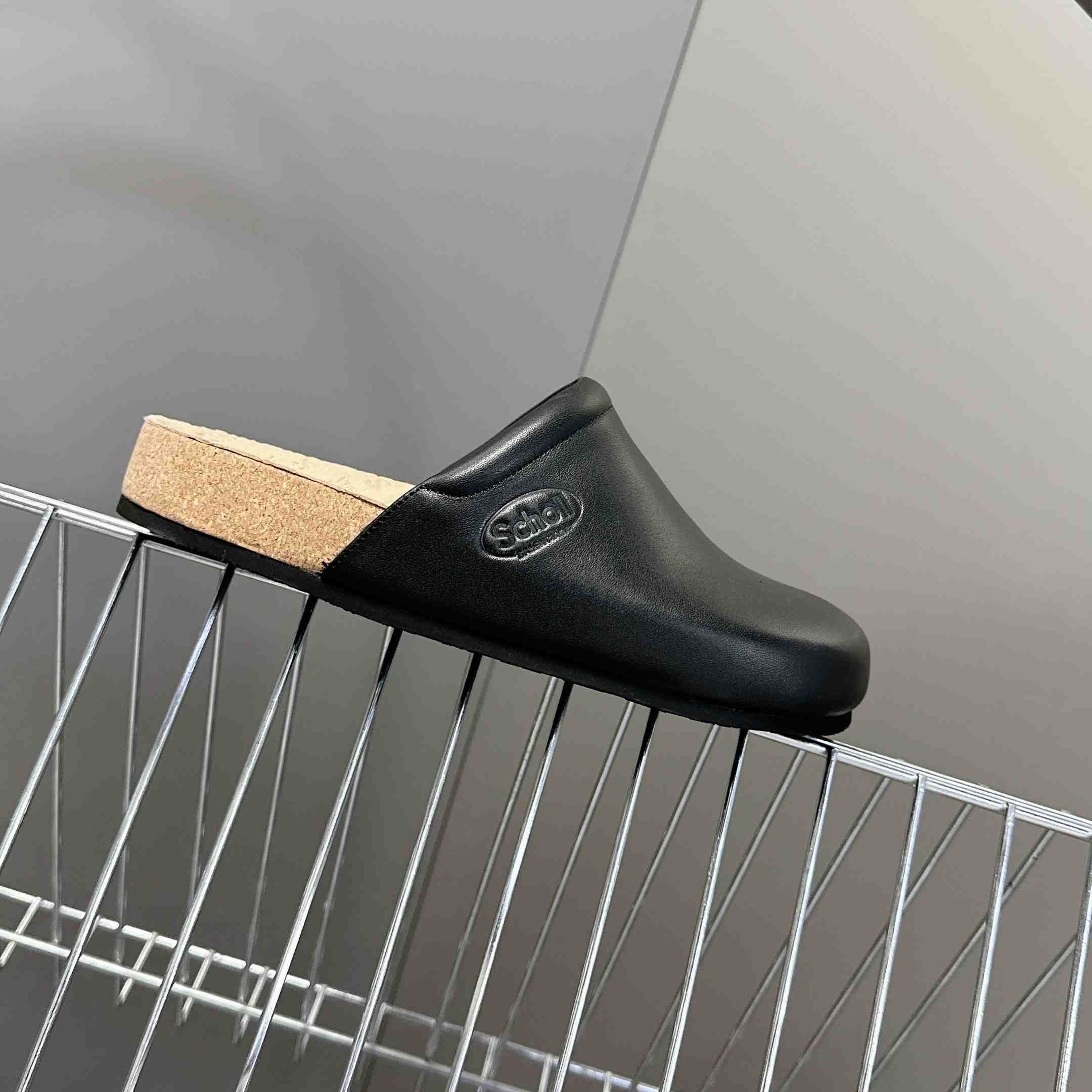 Balenciaga Scholl Flat Mule In Black - EUR FASHION