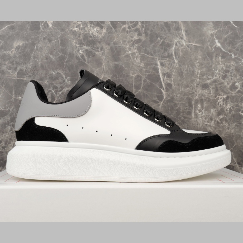 Alexander McQueen Oversized Sneaker 'Black White Grey' - EUR FASHION