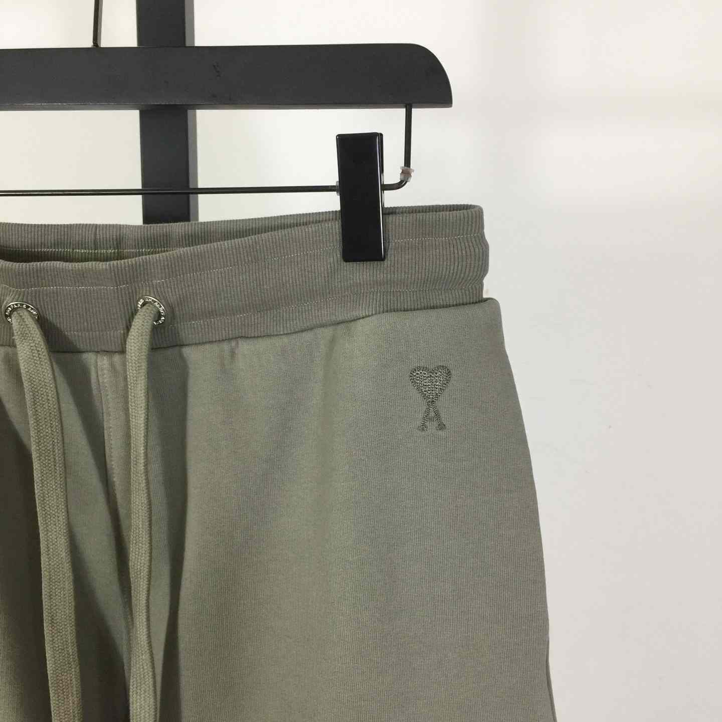 Ami De Embroidered Shorts - EUR FASHION