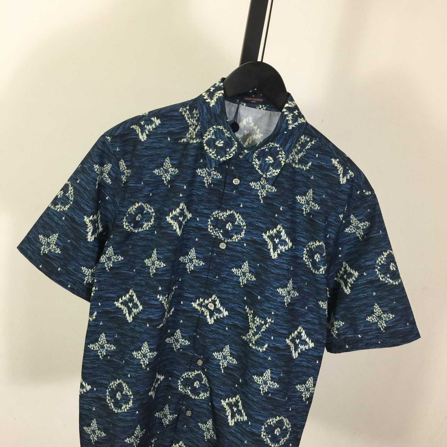 Louis Vuitton Printed Monogram Short-Sleeved Shirt   1AHVU4 - EUR FASHION