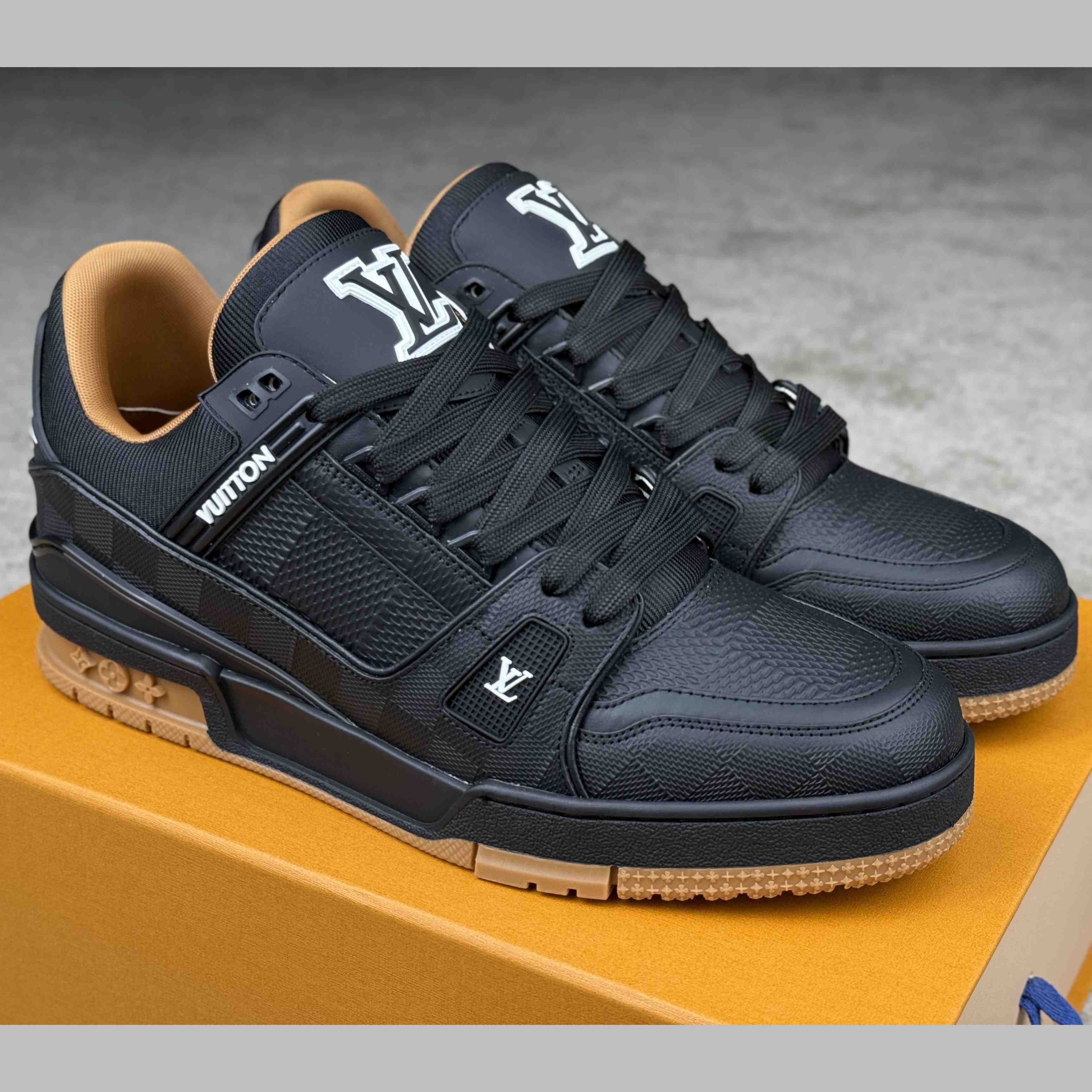 Louis Vuitton LV Trainer Sneaker   1AHTT5 - EUR FASHION