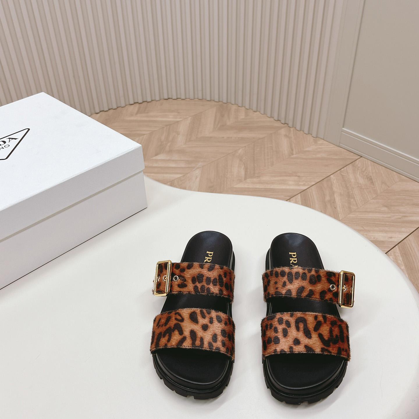Prada Printed Leather Slides - EUR FASHION
