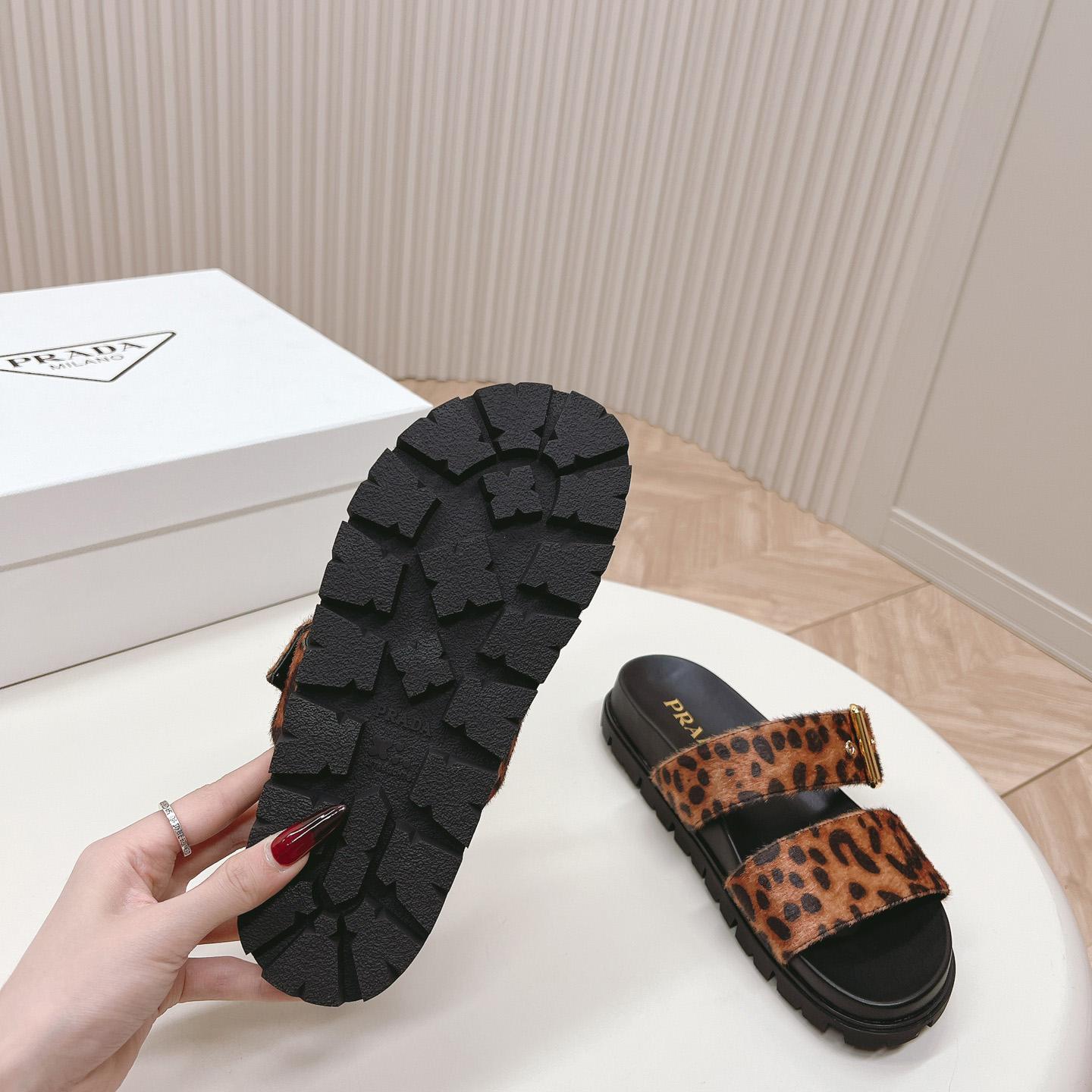 Prada Printed Leather Slides - EUR FASHION