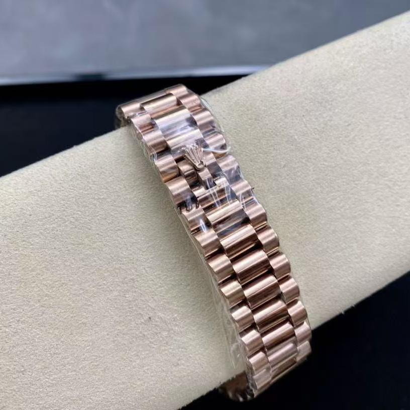 Rolex Day Date Watch - EUR FASHION