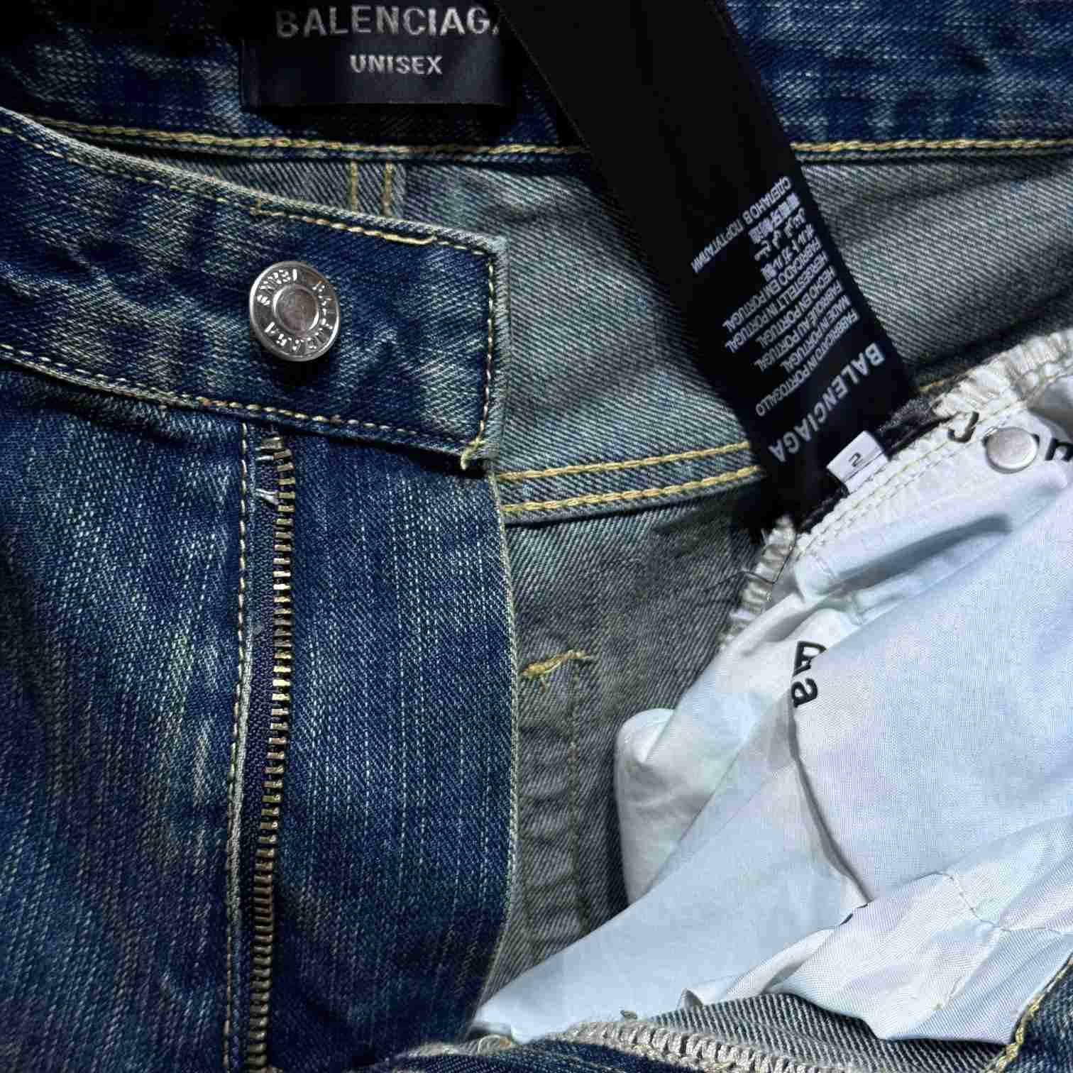 Balenciaga Distressed Baggy Shorts In Blue - EUR FASHION