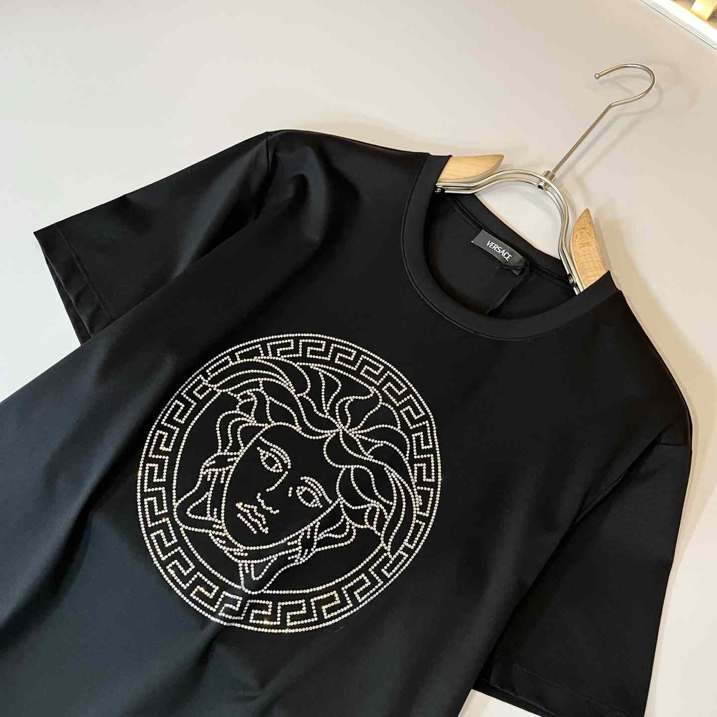 Versace Medusa T-shirt - EUR FASHION