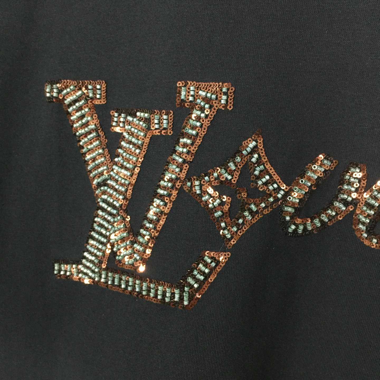Louis Vuitton LV Vers Embellished Short-Sleeved T-Shirt   - EUR FASHION