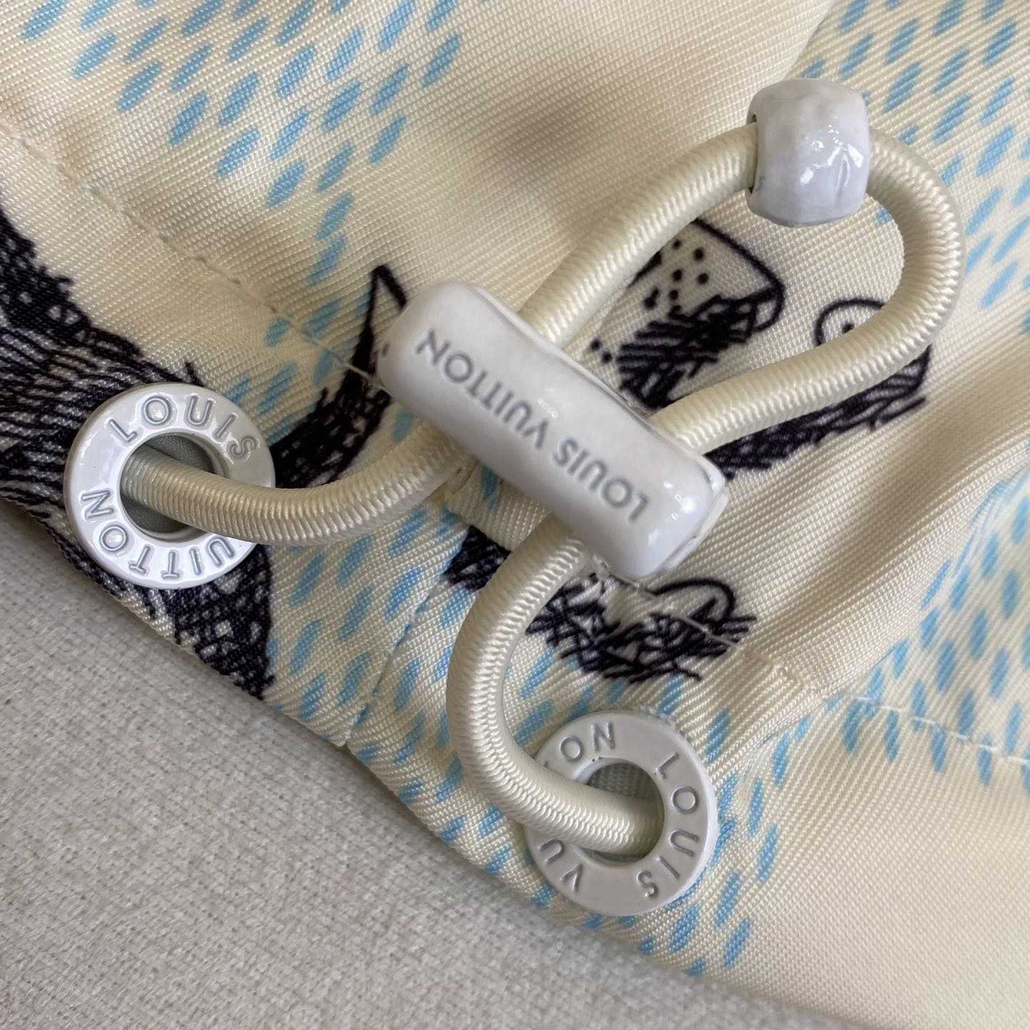 Louis Vuitton Damier Printed Hooded Anorak - EUR FASHION