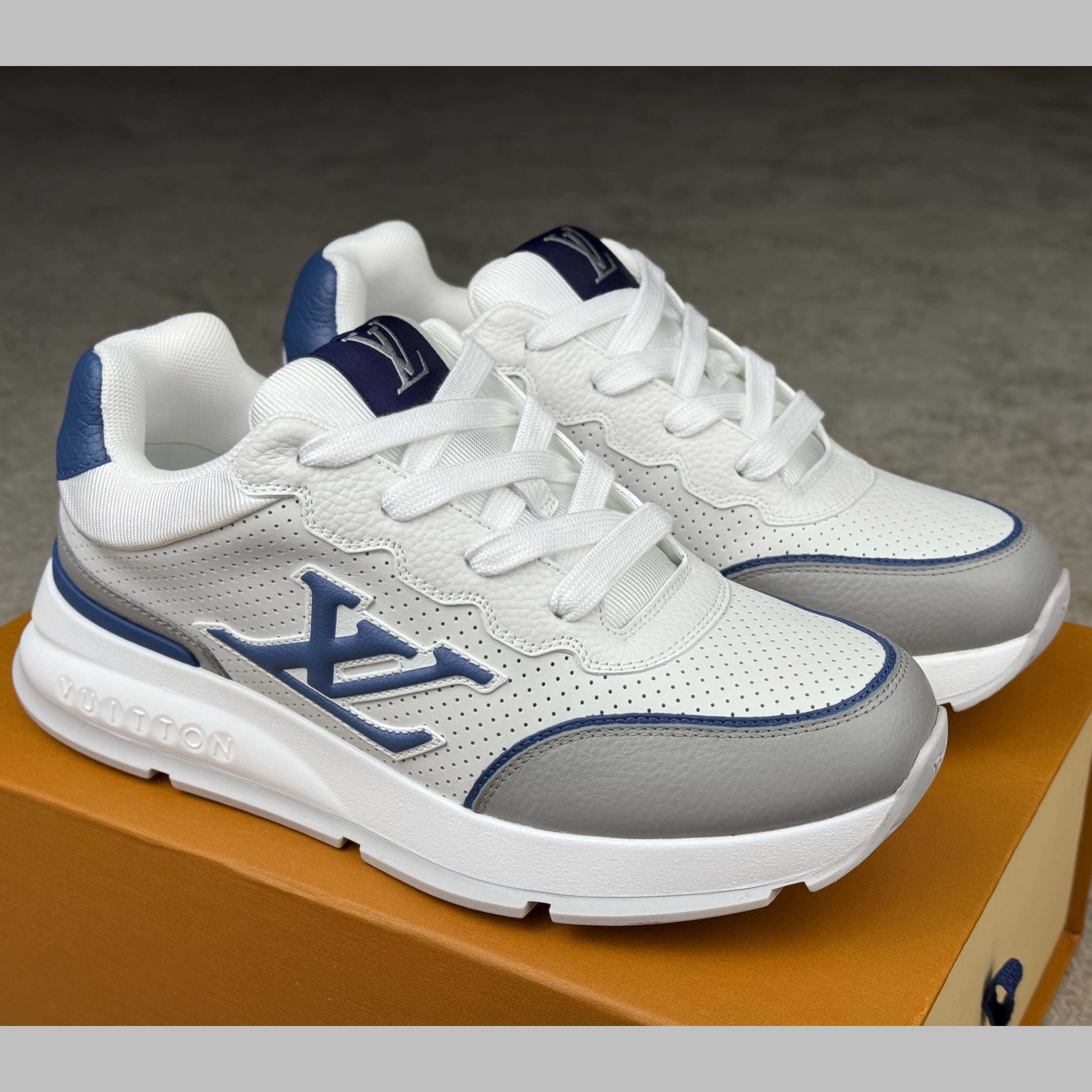 Louis Vuitton LV Classic Sneaker   1AHSV0 - EUR FASHION