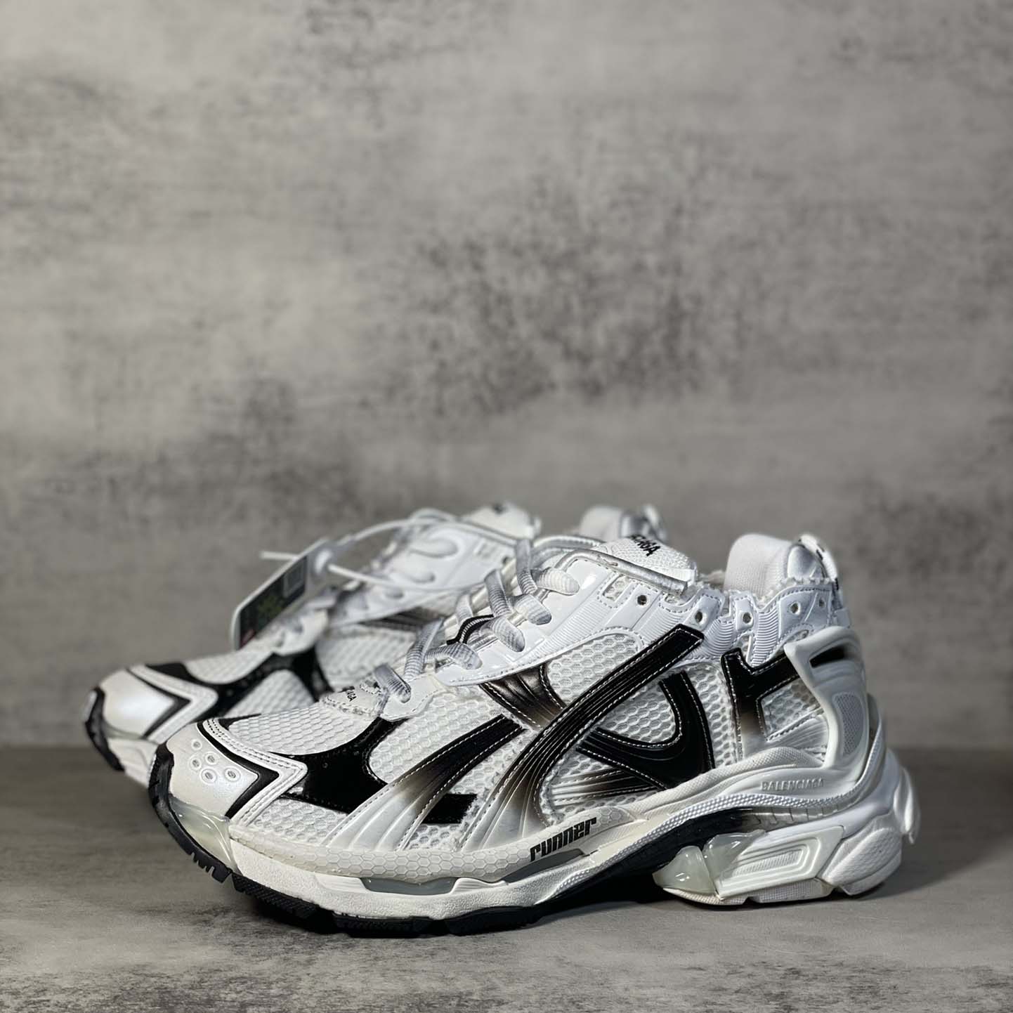 Balenciaga Runner Sneakers - EUR FASHION