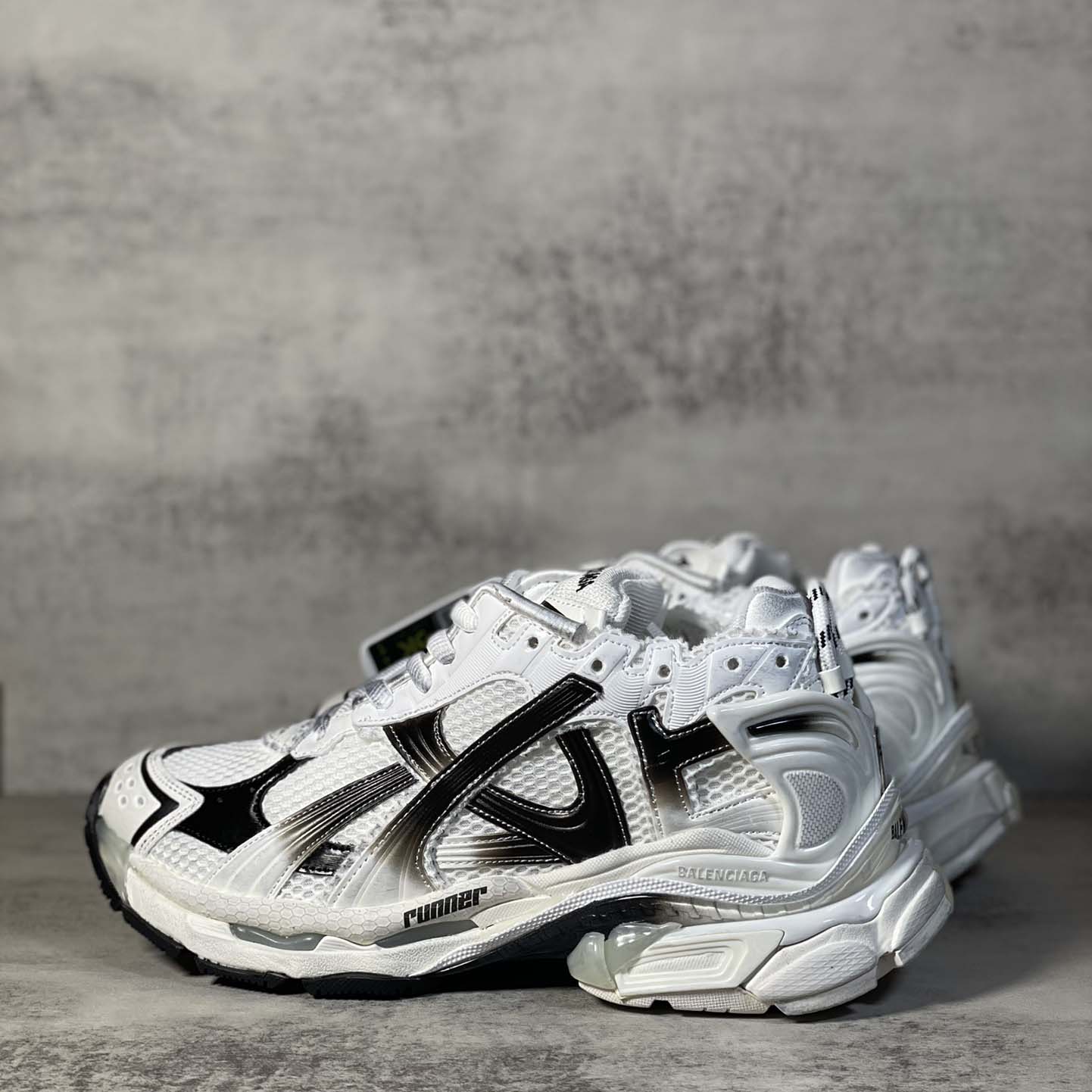 Balenciaga Runner Sneakers - EUR FASHION