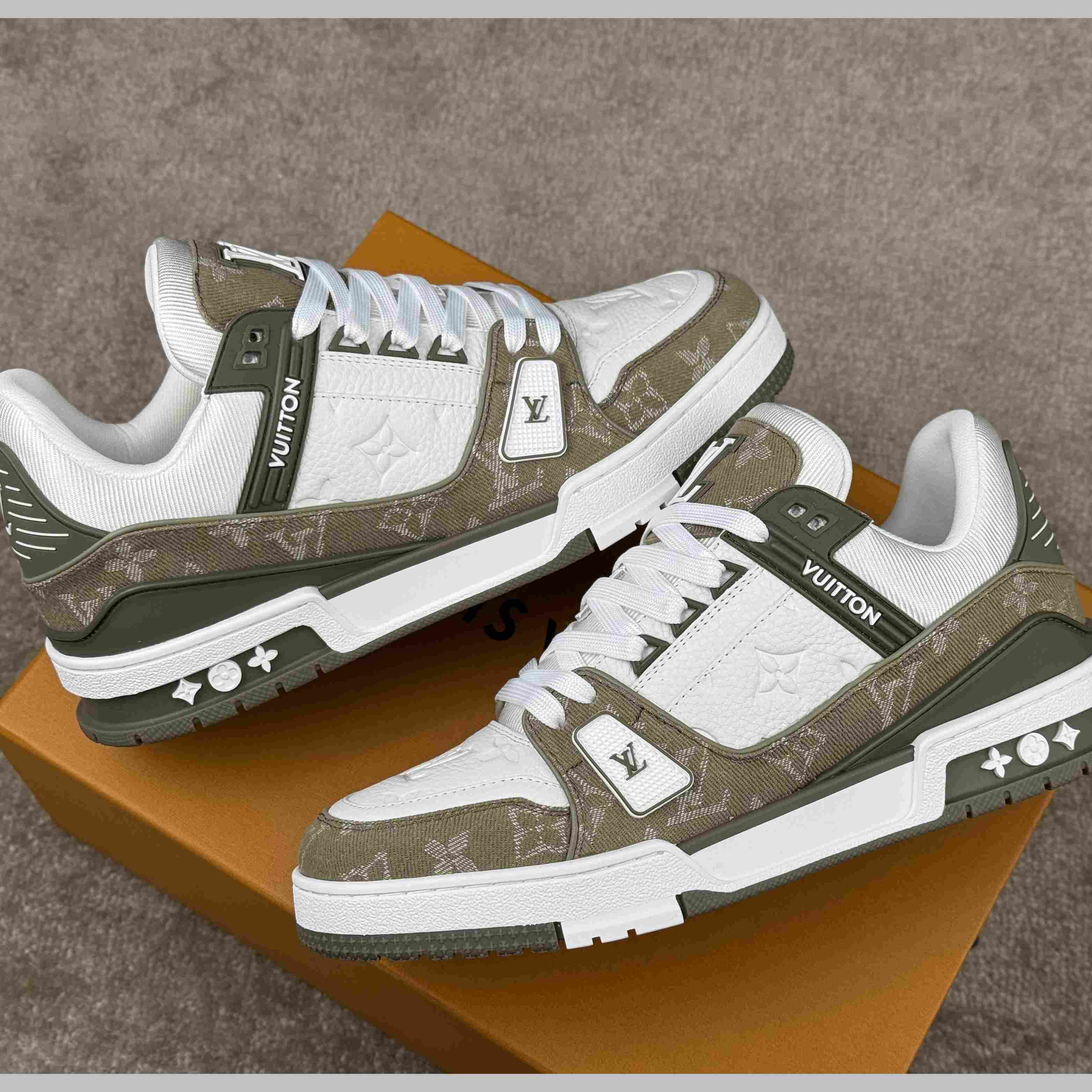 Louis Vuitton LV Trainer Sneaker   1AILAR - EUR FASHION