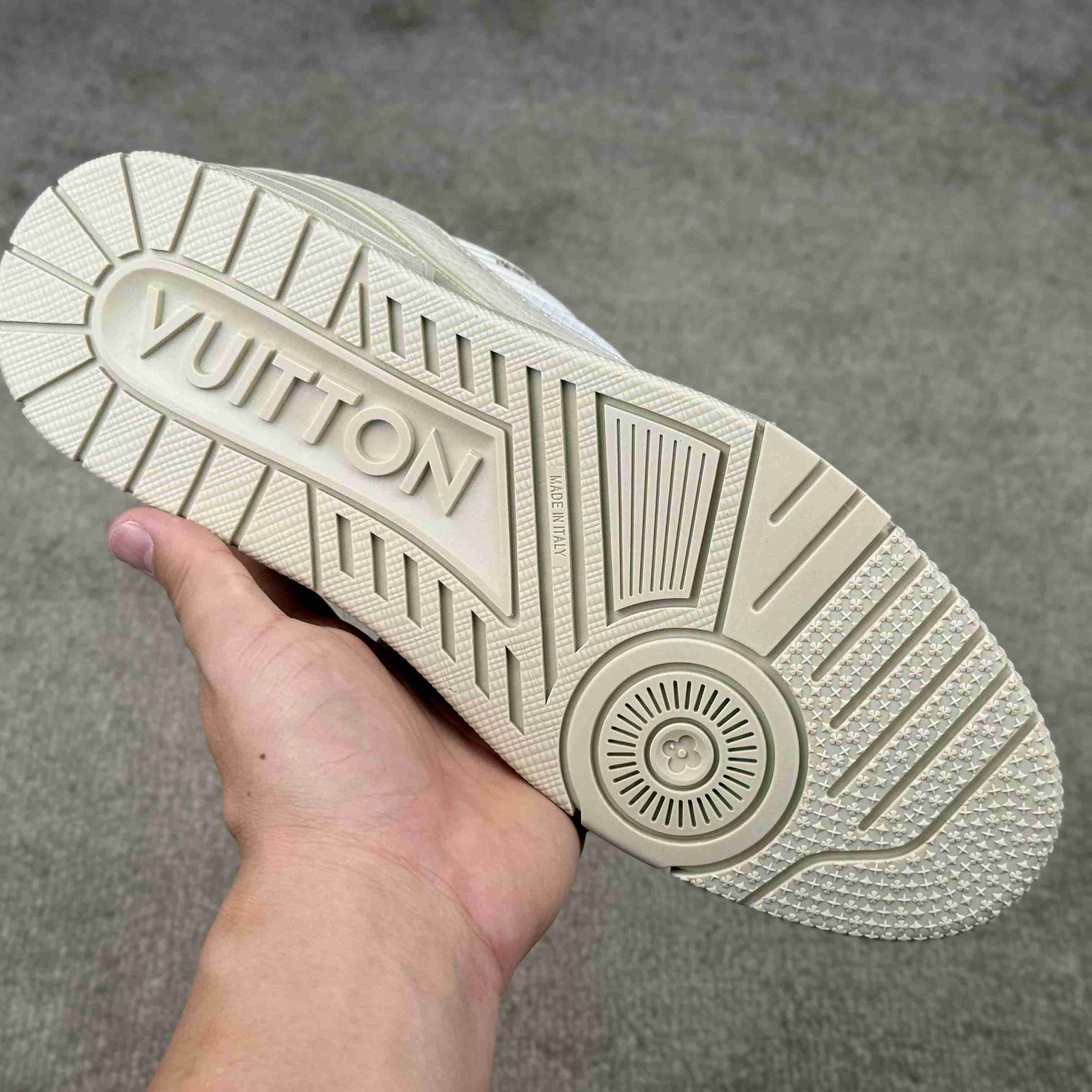 Louis Vuitton LV Trainer Sneaker   1AHTM5 - EUR FASHION