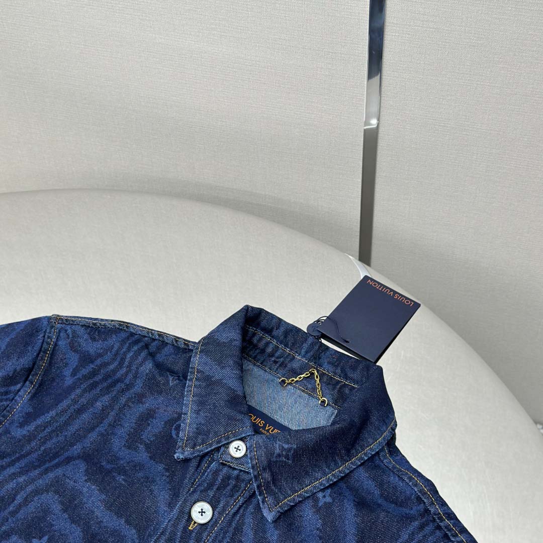 Louis Vuitton Short-Sleeved Denim Shirt   1AHVVK - EUR FASHION