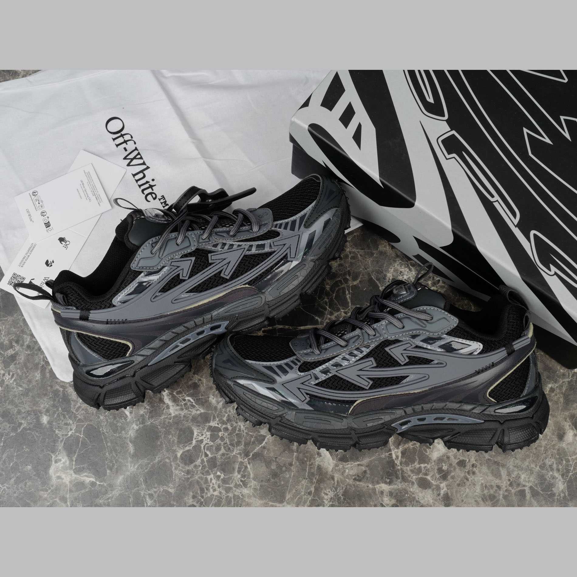 Off-White Full Black Be Right Back - EUR FASHION