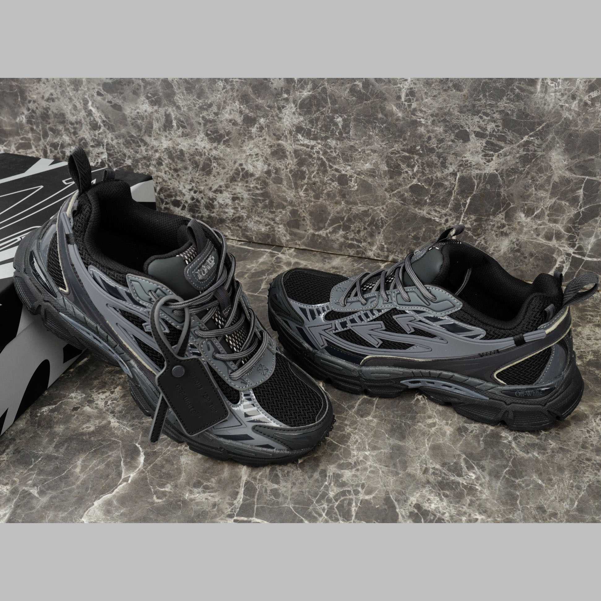 Off-White Full Black Be Right Back - EUR FASHION