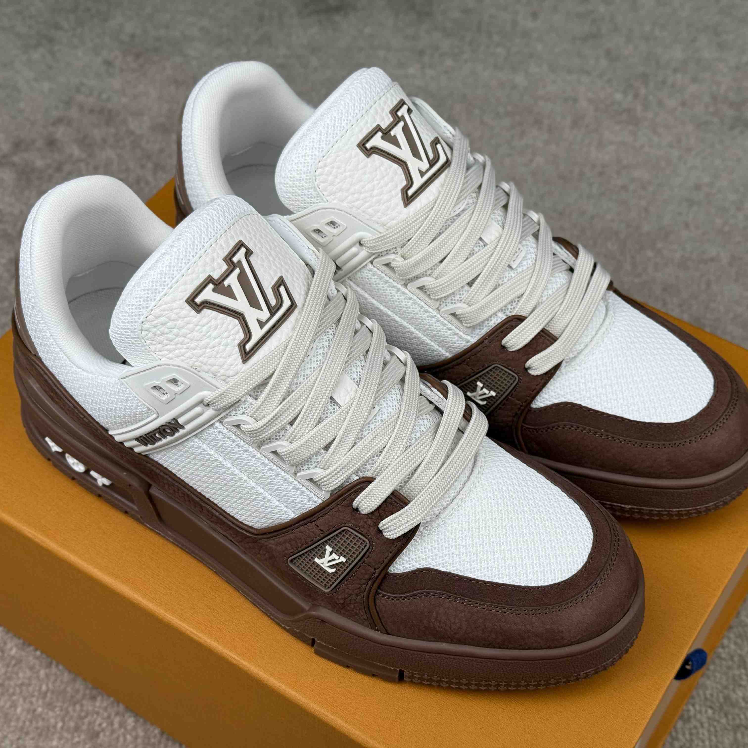Louis Vuitton LV Trainer Sneaker   1AHTLL - EUR FASHION