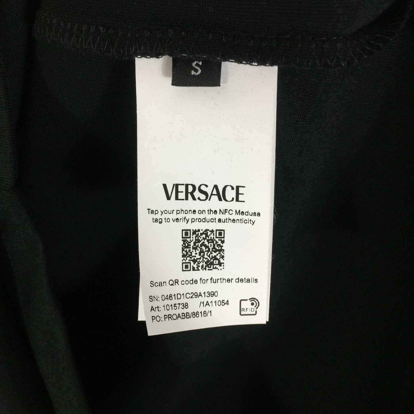 Versace Logo T-shirt - EUR FASHION