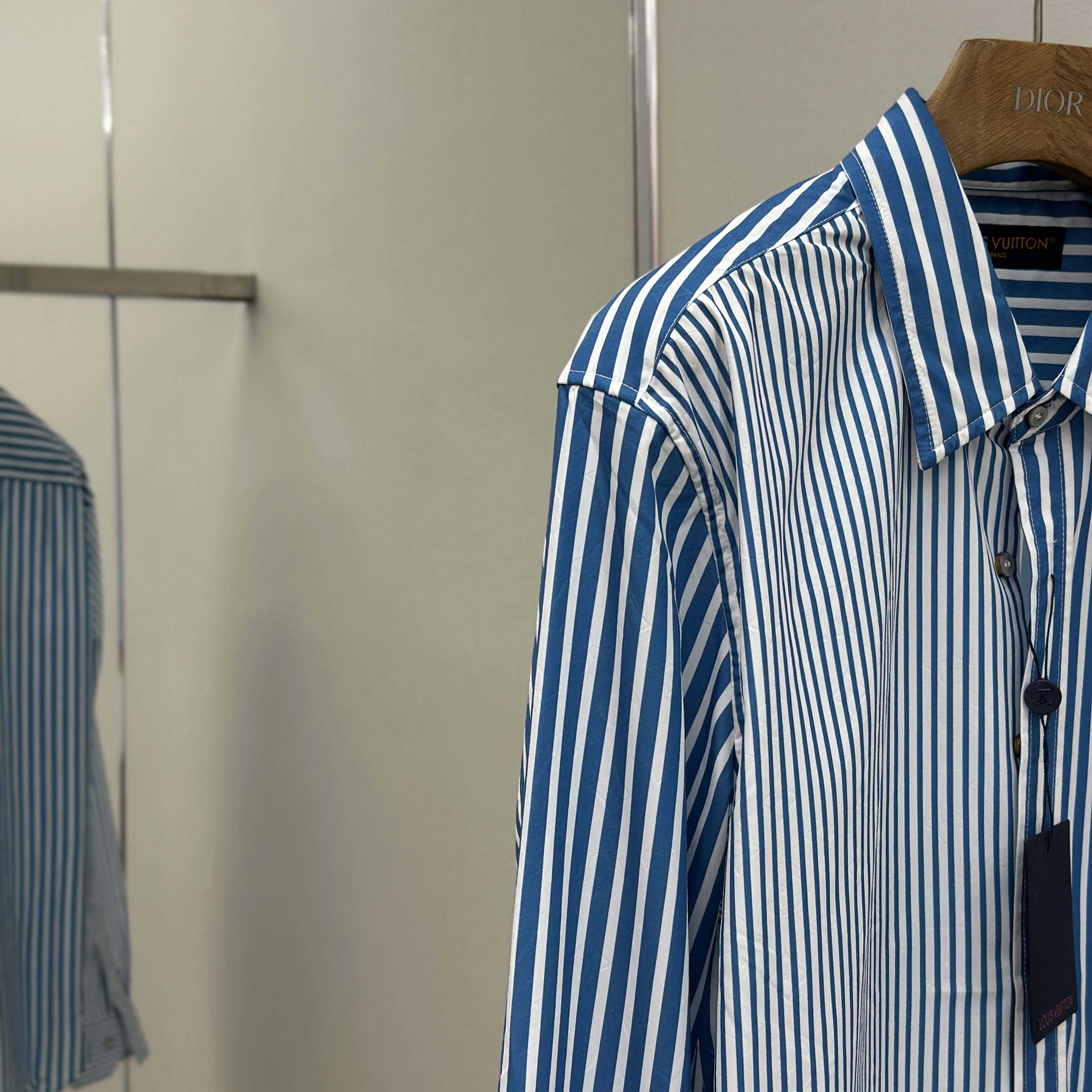 Louis Vuitton Monogram Patchwork Striped Shirt     1AHVWM - EUR FASHION