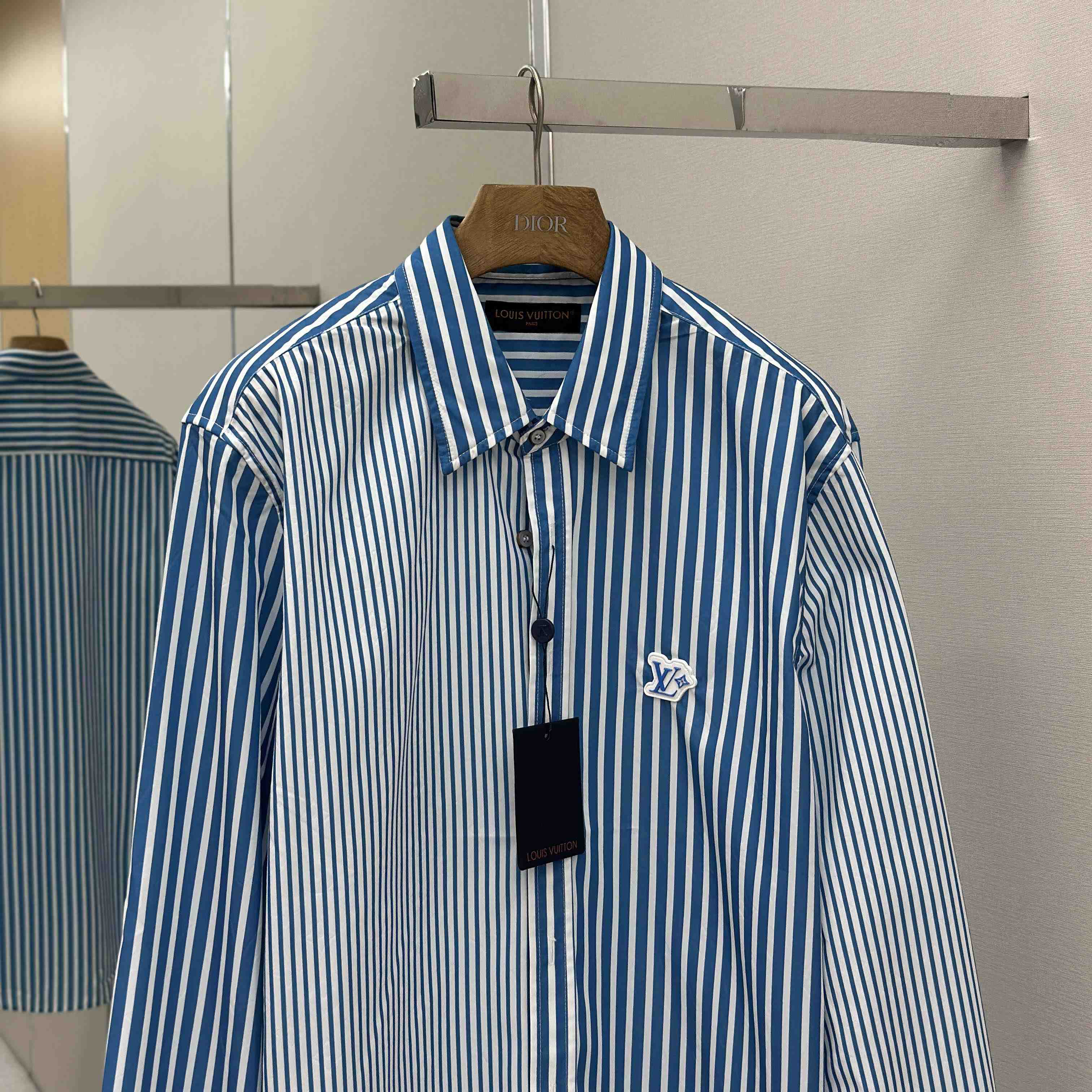 Louis Vuitton Monogram Patchwork Striped Shirt     1AHVWM - EUR FASHION