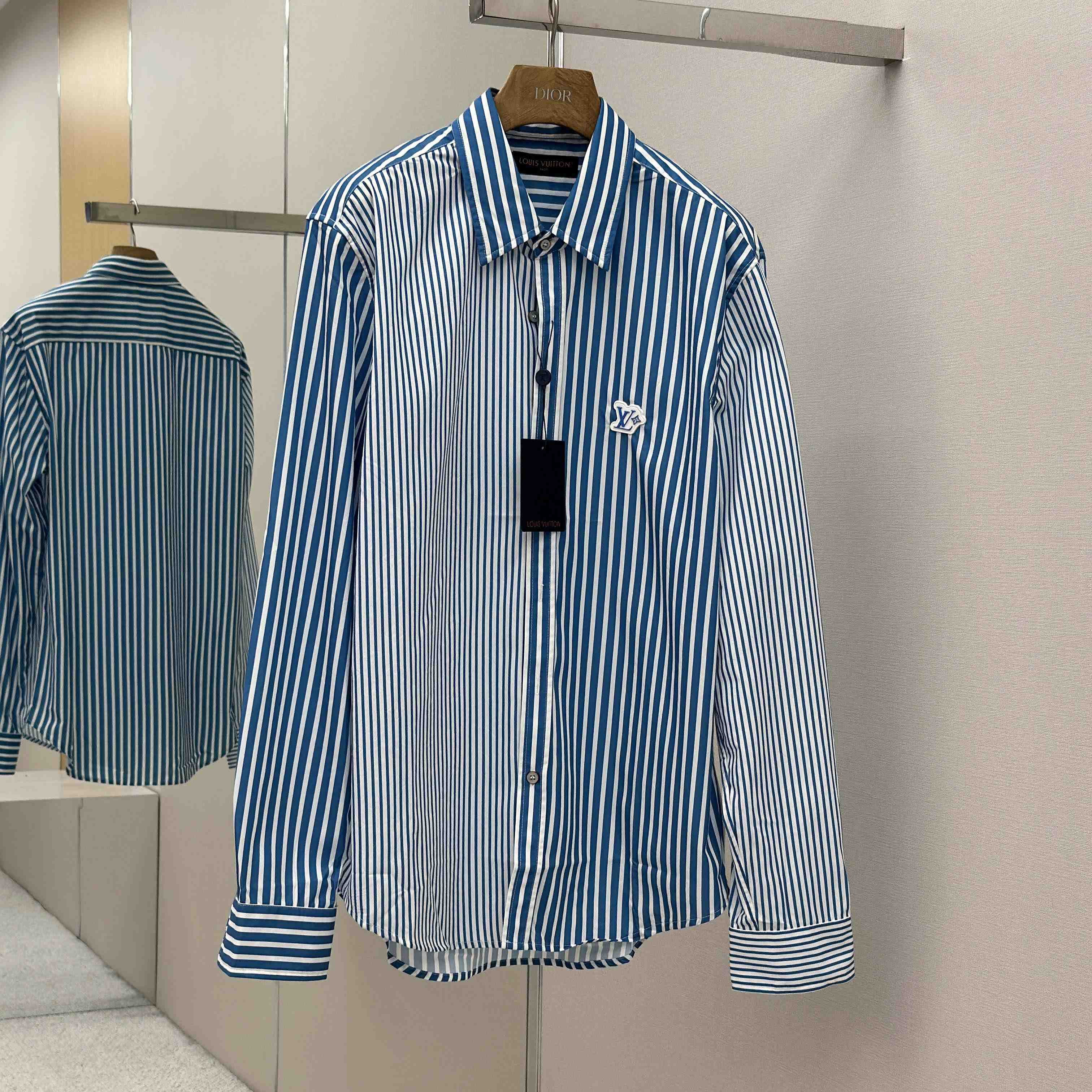 Louis Vuitton Monogram Patchwork Striped Shirt     1AHVWM - EUR FASHION