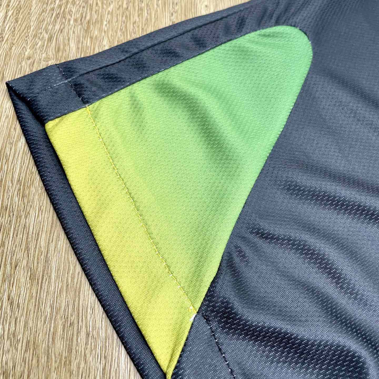 Casablanca Gradient Football Shirt    C1008 - EUR FASHION