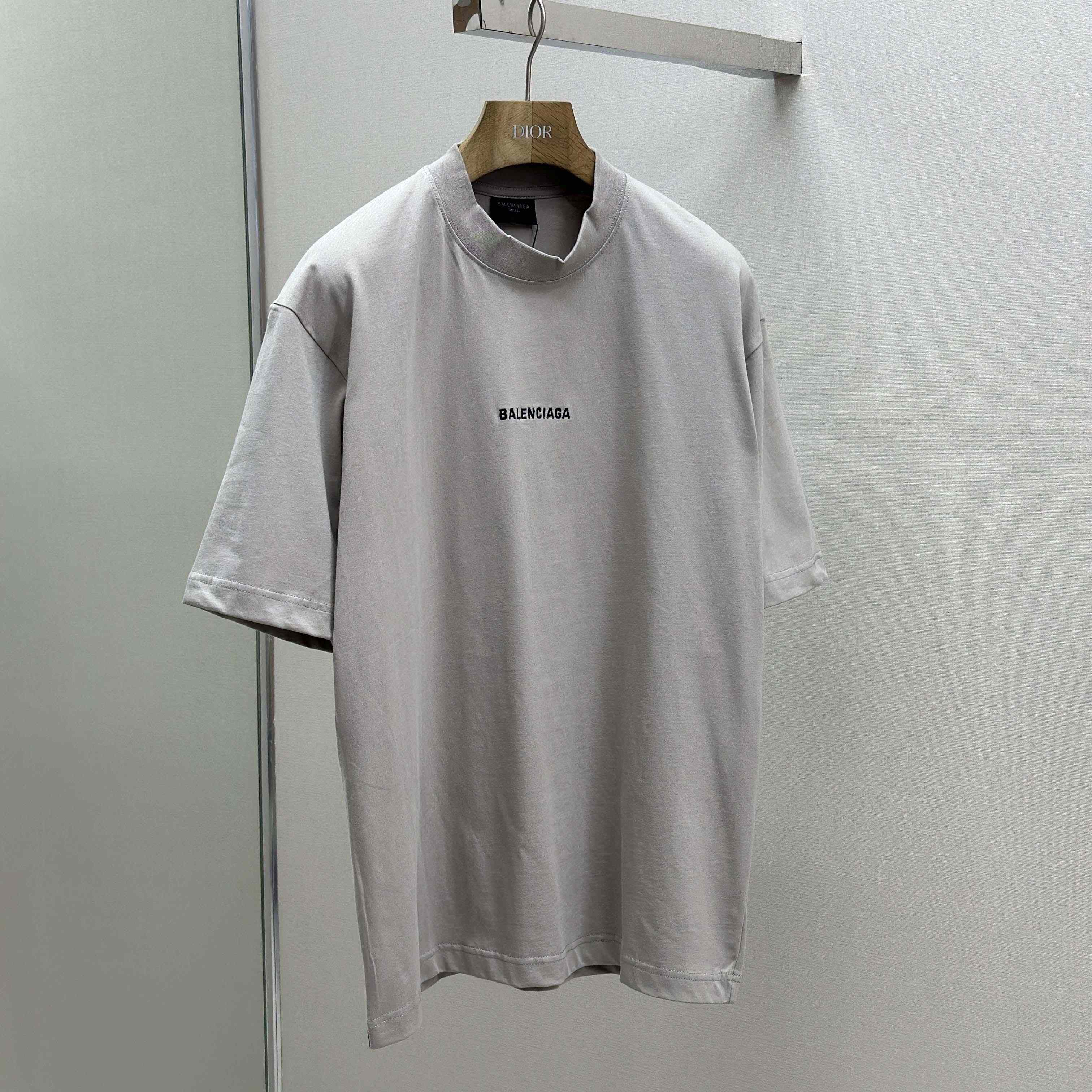 Balenciaga Unisex Medium-fit T-shirt In Vintage-jersey - EUR FASHION