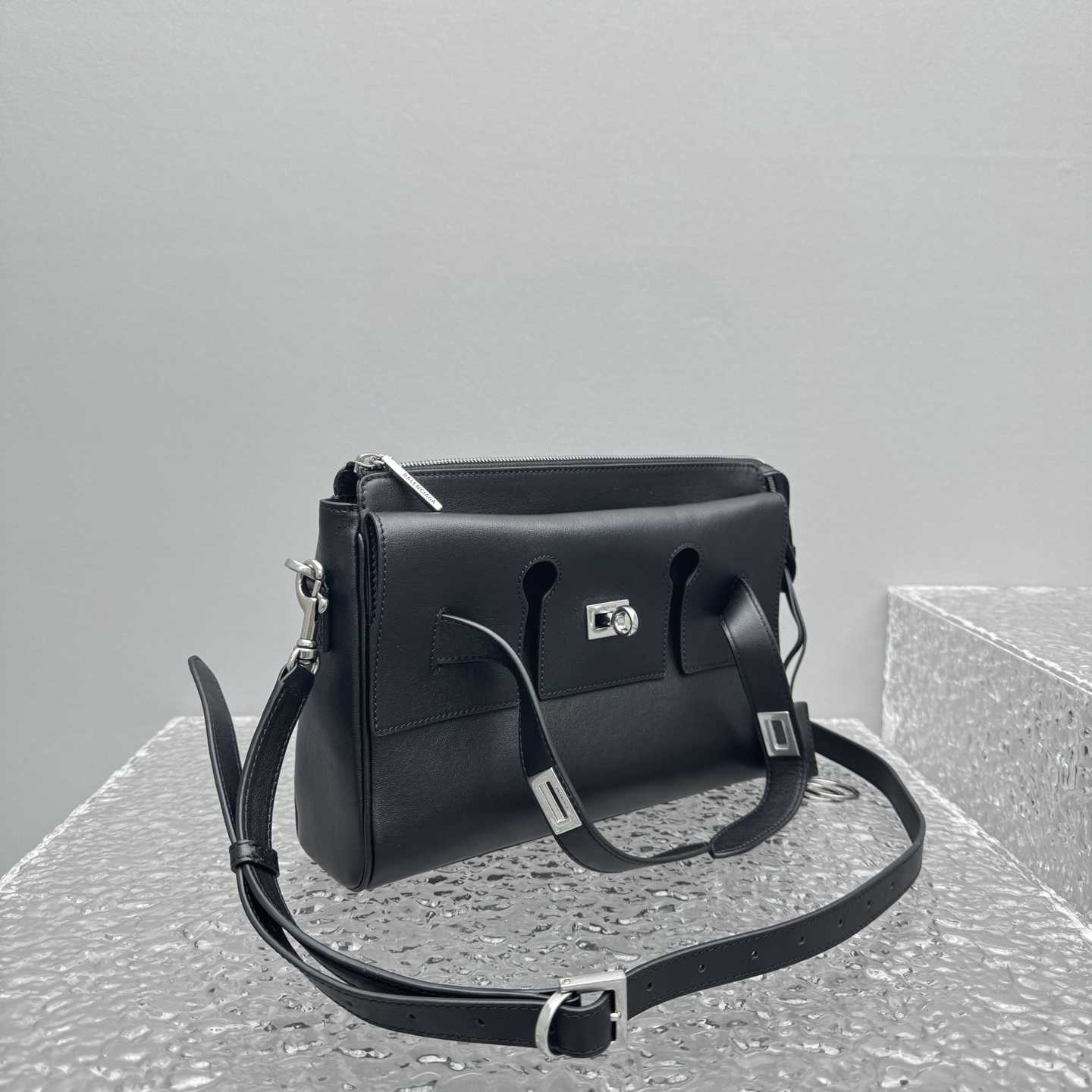 Balenciaga Bel Air Zipped Messenger Bag Small In Black - EUR FASHION