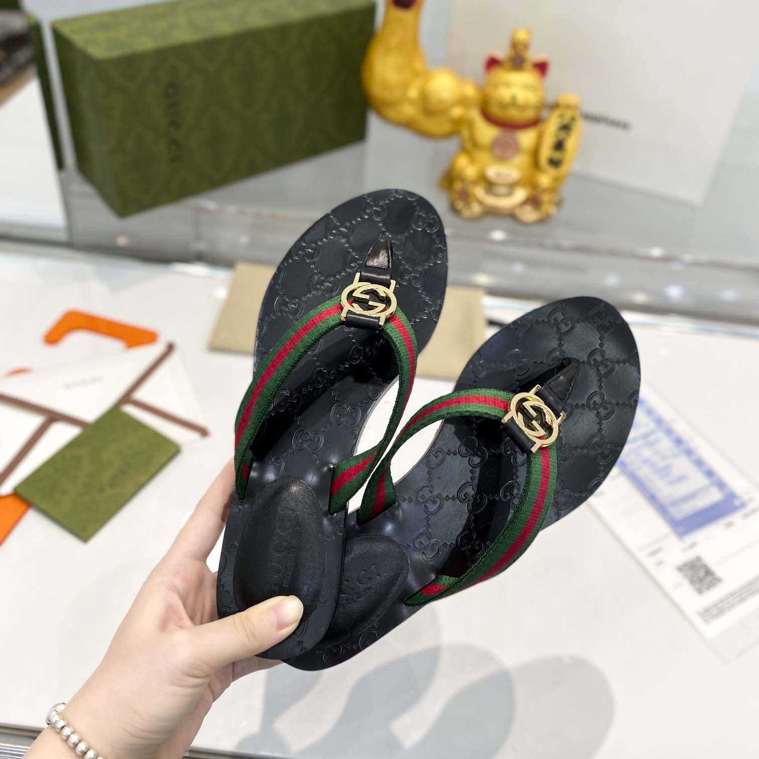 Gucci Thong Sandal With Web - EUR FASHION