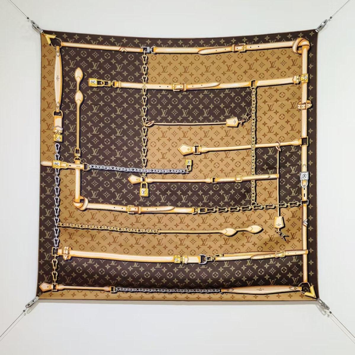 Louis Vuitton Square 90    - EUR FASHION