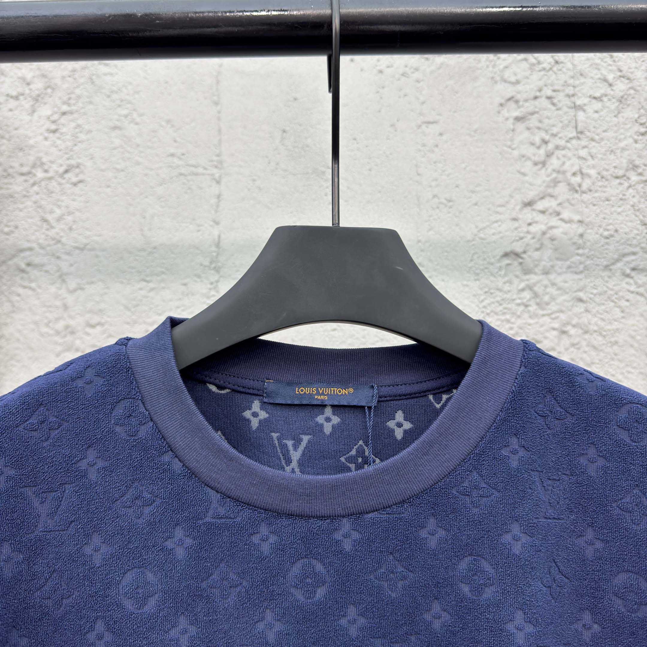 Louis Vuitton Monogram French Terry T-Shirt   1AHWBC - EUR FASHION