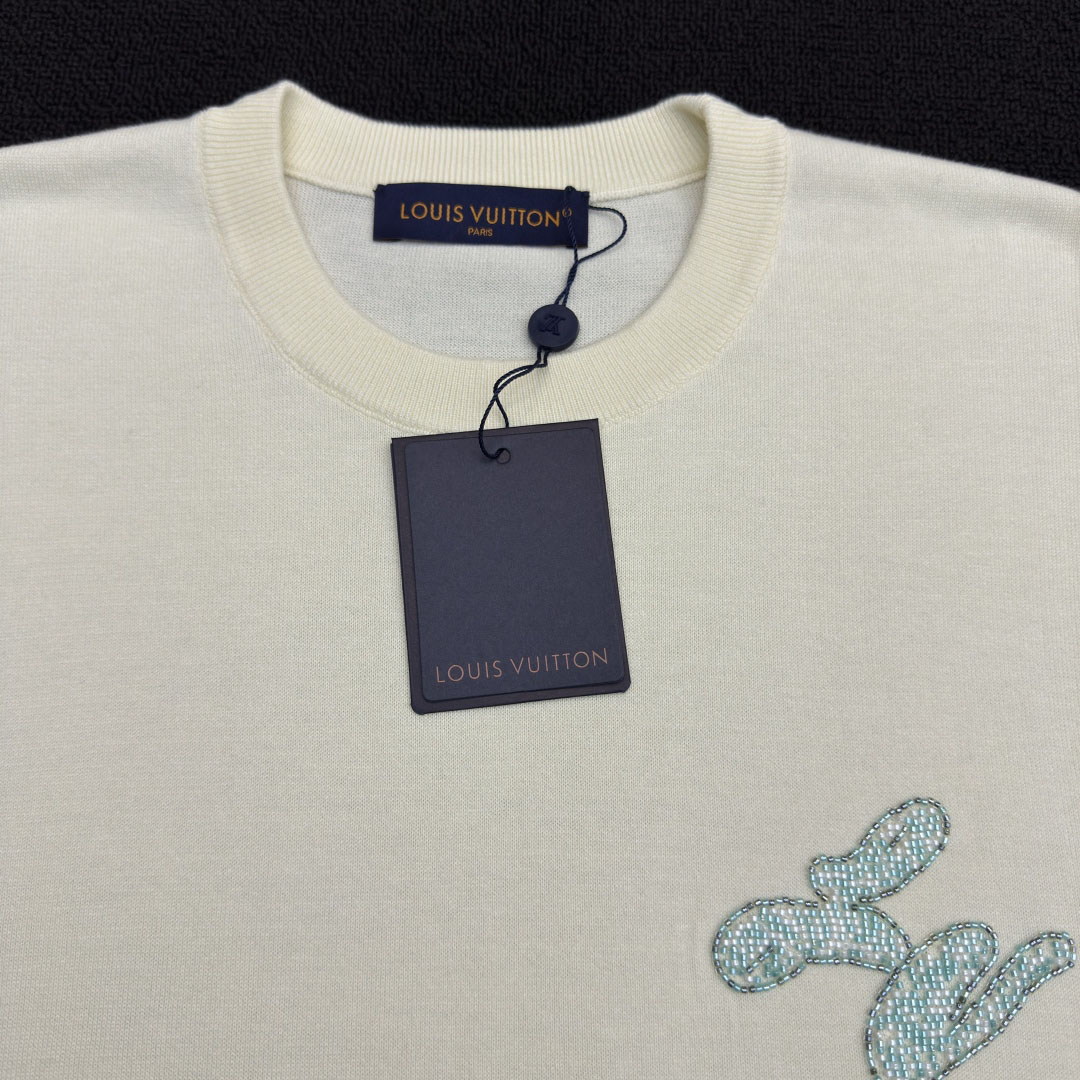 Louis Vuitton Embellished Short-Sleeved Crewneck   1AHVOA - EUR FASHION