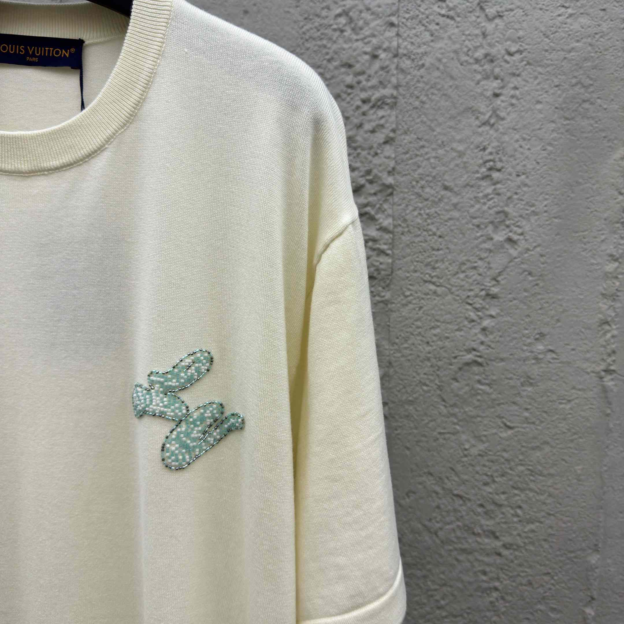 Louis Vuitton Embellished Short-Sleeved Crewneck   1AHVOA - EUR FASHION