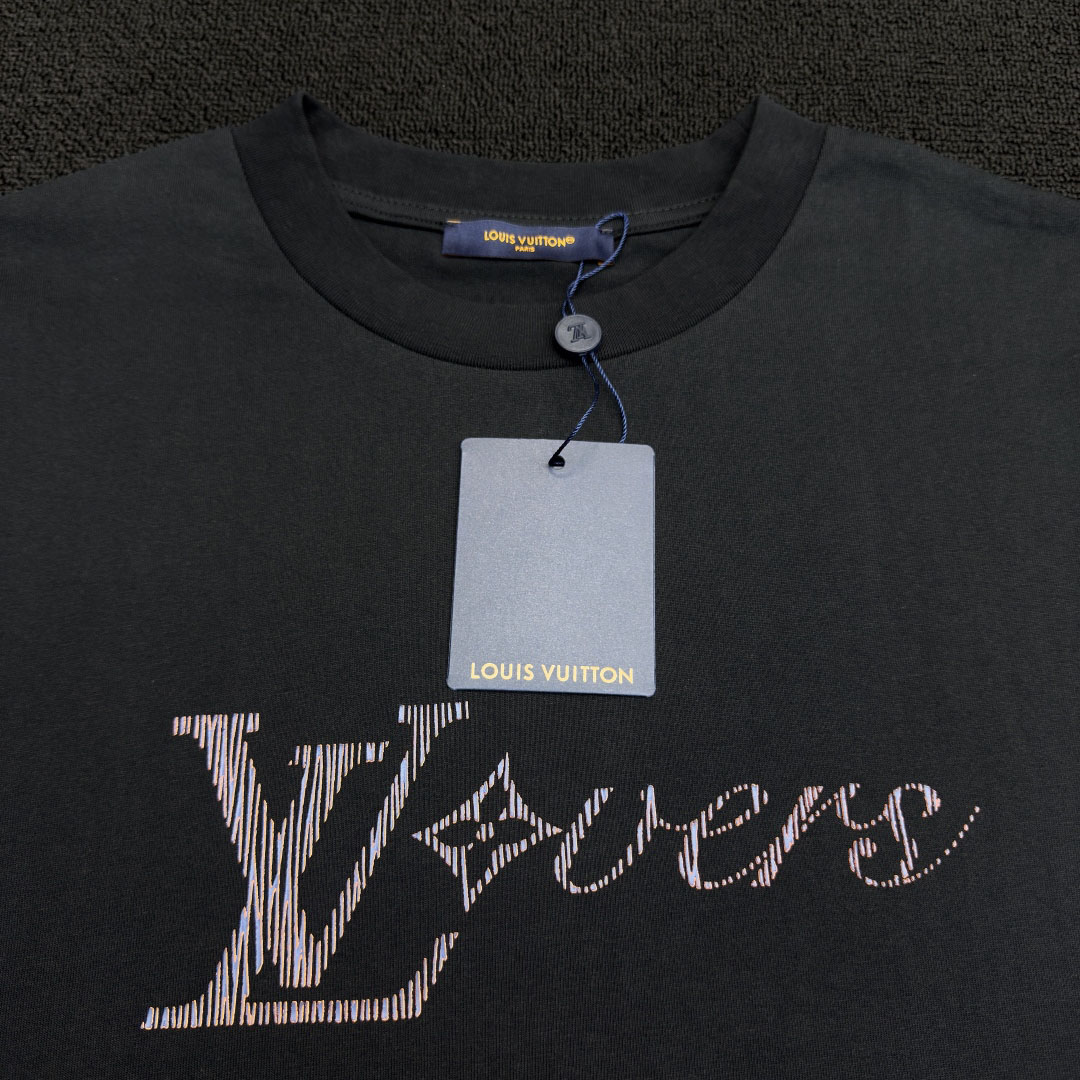 Louis Vuitton Iridescent LV Vers T-Shirt   1AGTSD - EUR FASHION