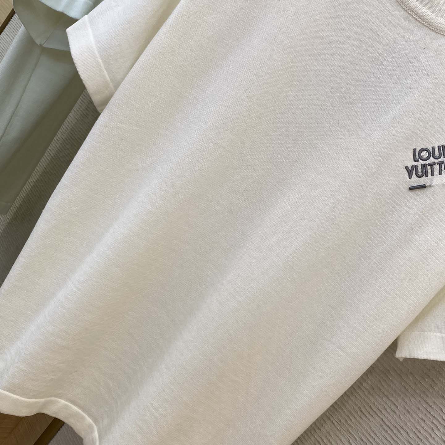 Louis Vuitton Signature Short-Sleeved T-Shirt  - EUR FASHION