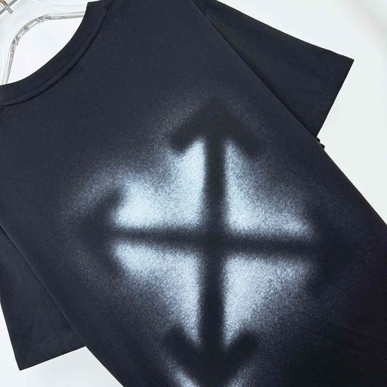 Off-White Spray Arrow T-Shirt - EUR FASHION