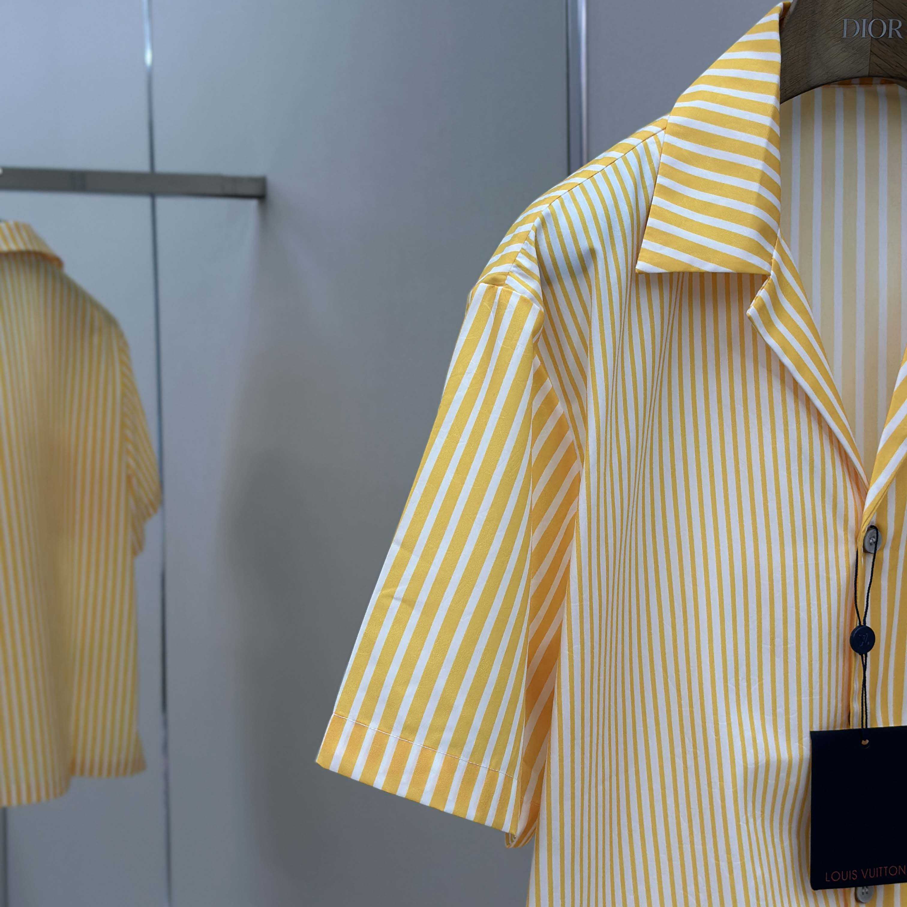 Louis Vuitton Monogram Striped Patchwork Short-Sleeved Shirt   1AHVWT - EUR FASHION