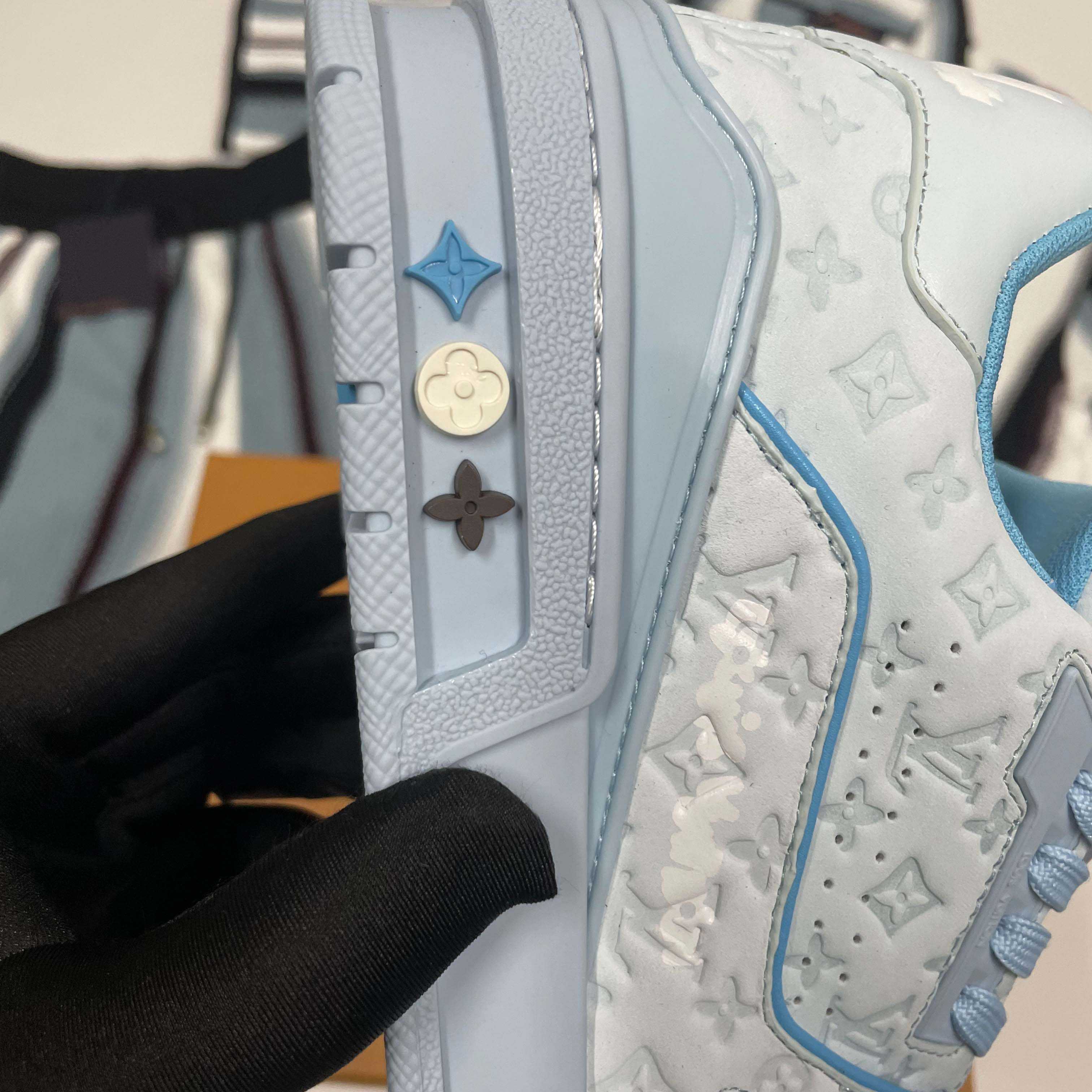 Louis Vuitton LV Trainer Sneaker      1ACXB1 - EUR FASHION