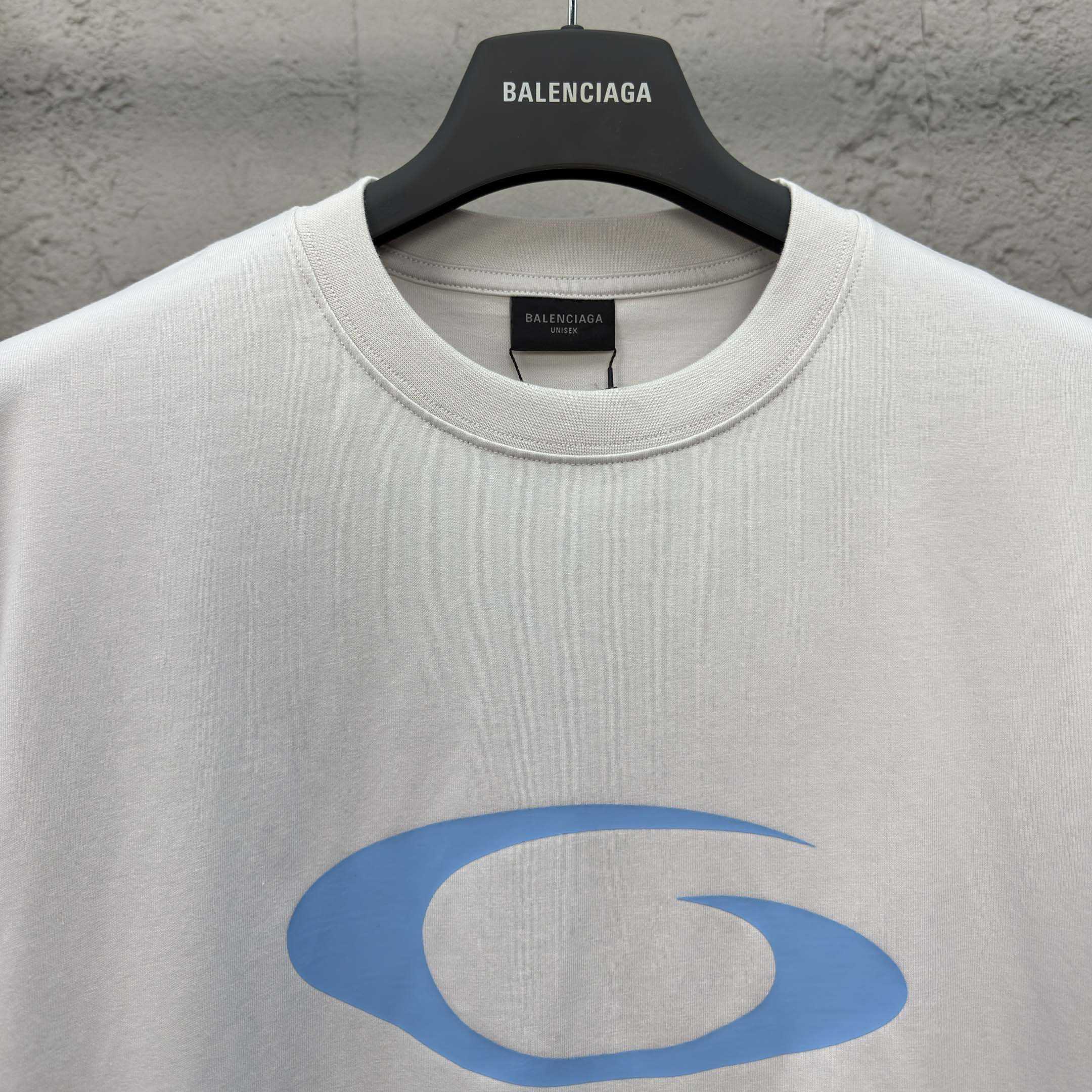 Balenciaga White Loop Sports Icon Medium Fit T-shirt  - EUR FASHION