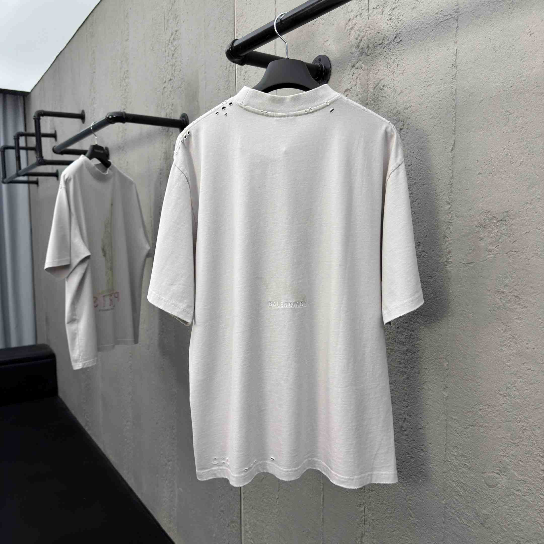 Balenciaga Paris Liberty T-Shirt Medium Fit In Off White Vintage Jersey - EUR FASHION