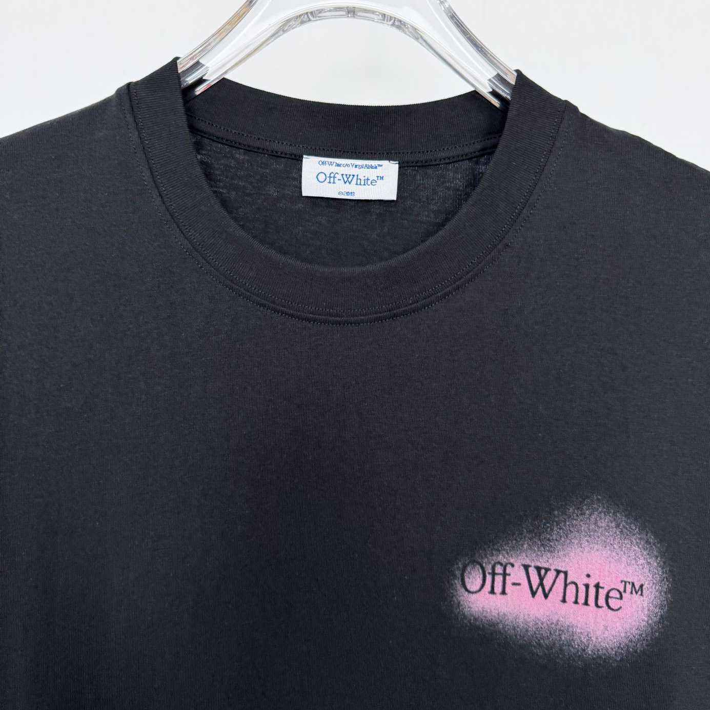 Off-White Spray Arrow T-Shirt - EUR FASHION