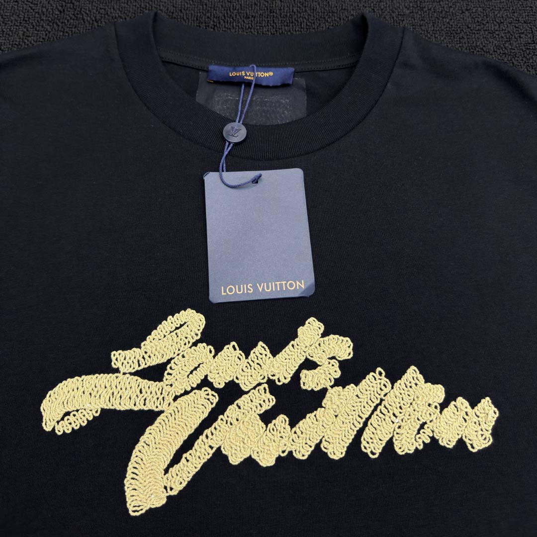 Louis Vuitton Embroidered Signature T-Shirt   1AHW92 - EUR FASHION