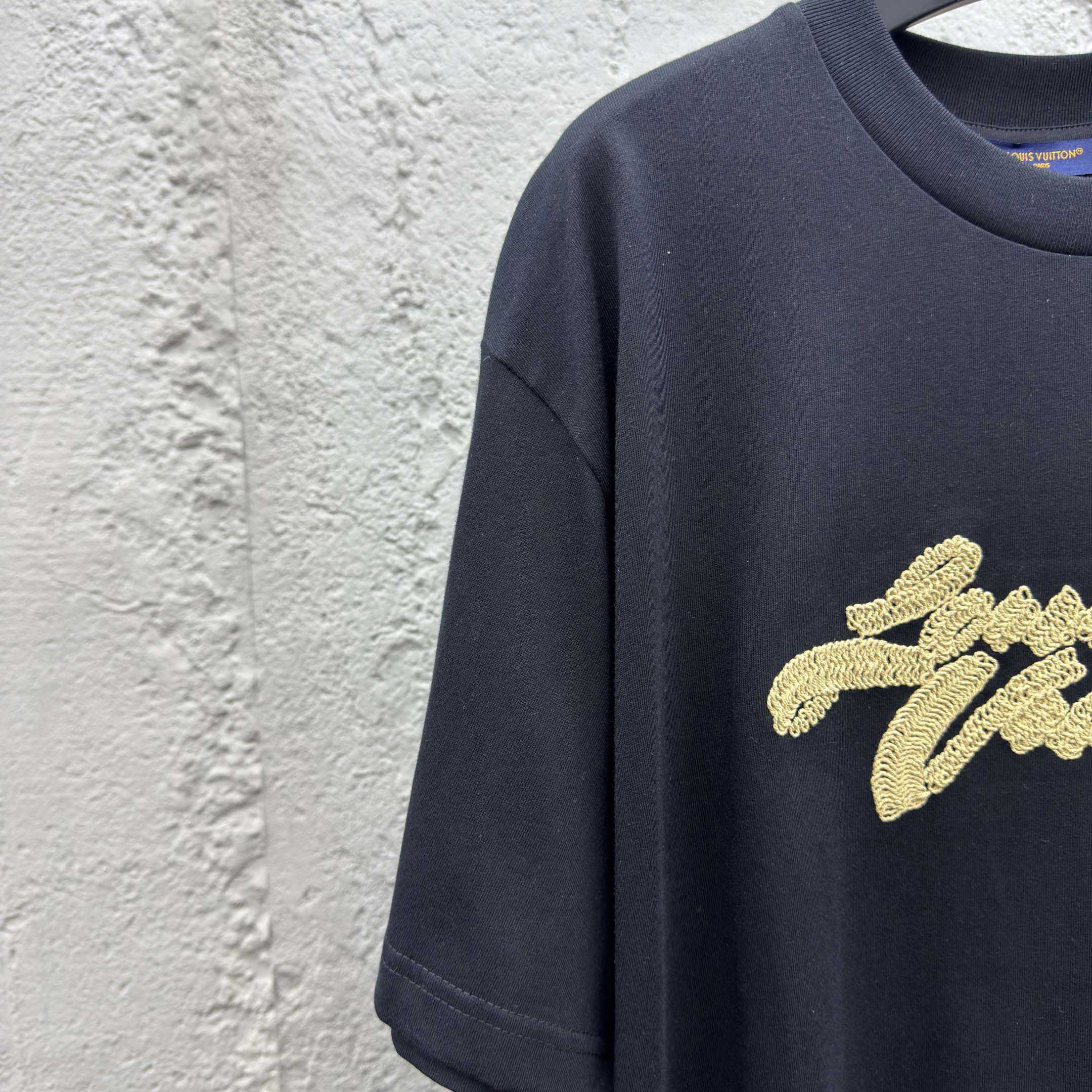 Louis Vuitton Embroidered Signature T-Shirt   1AHW92 - EUR FASHION