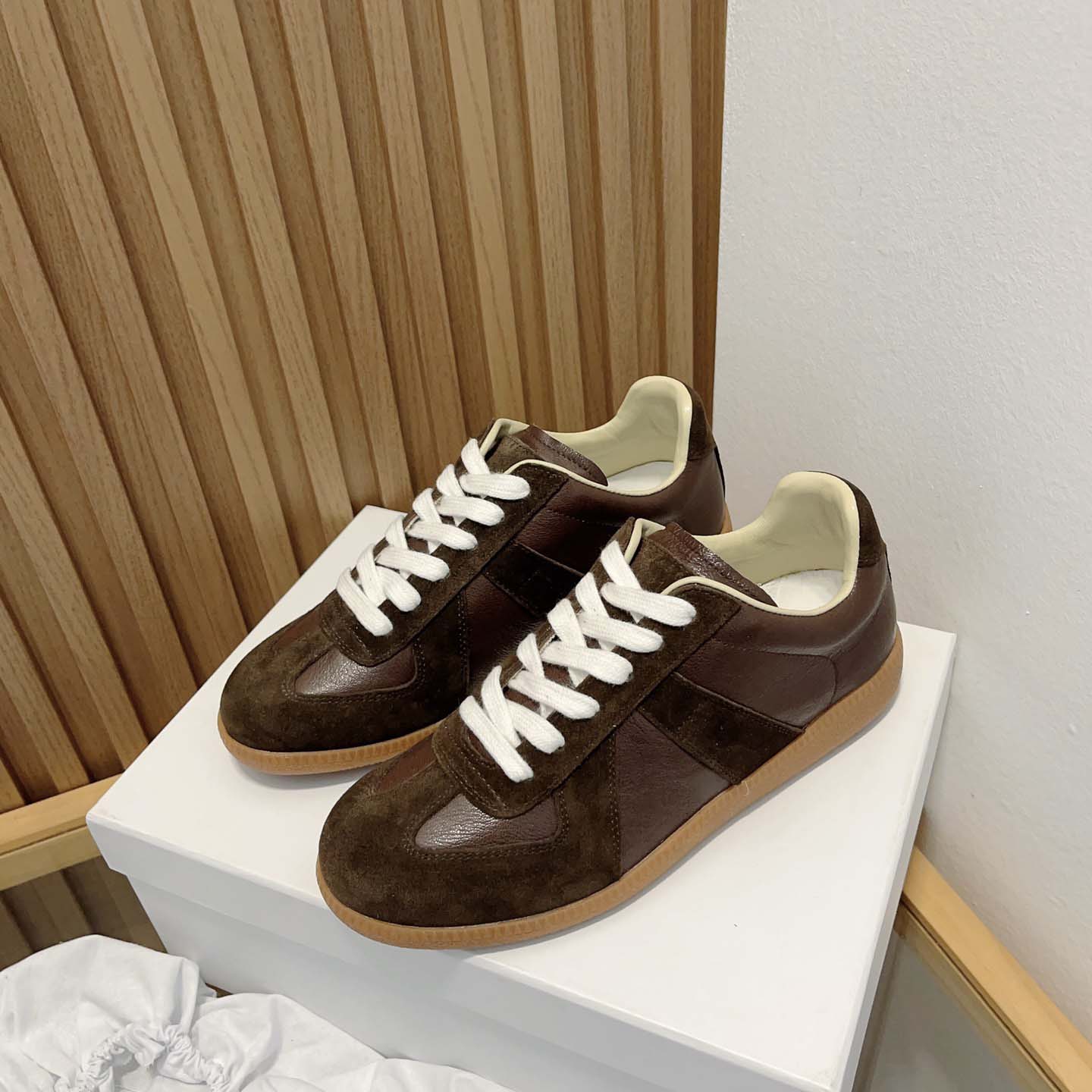 Maison Margiela Replica Low Top Sneaker - EUR FASHION