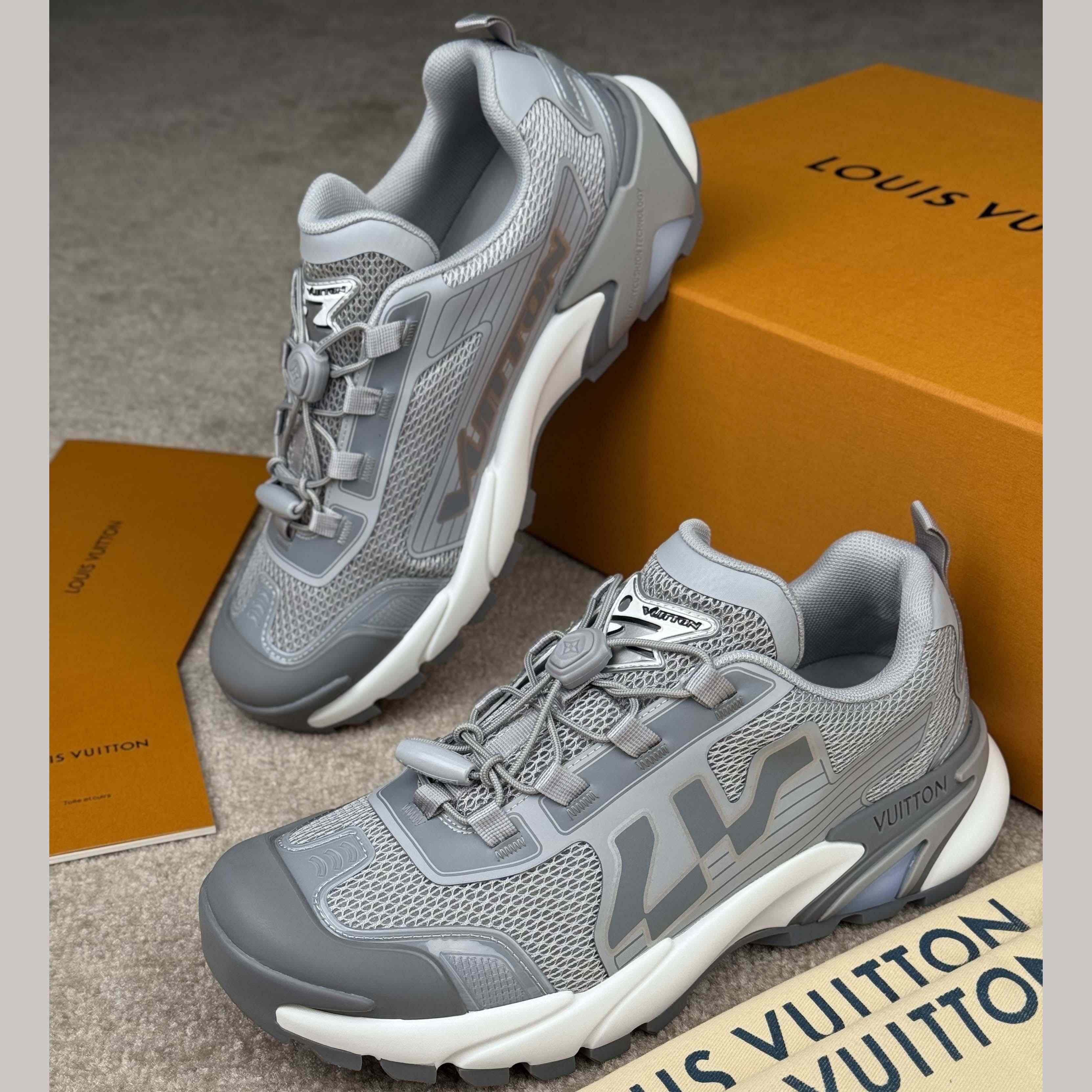 Louis Vuitton LV Runner Tatic Sneaker     1AHA88 - EUR FASHION