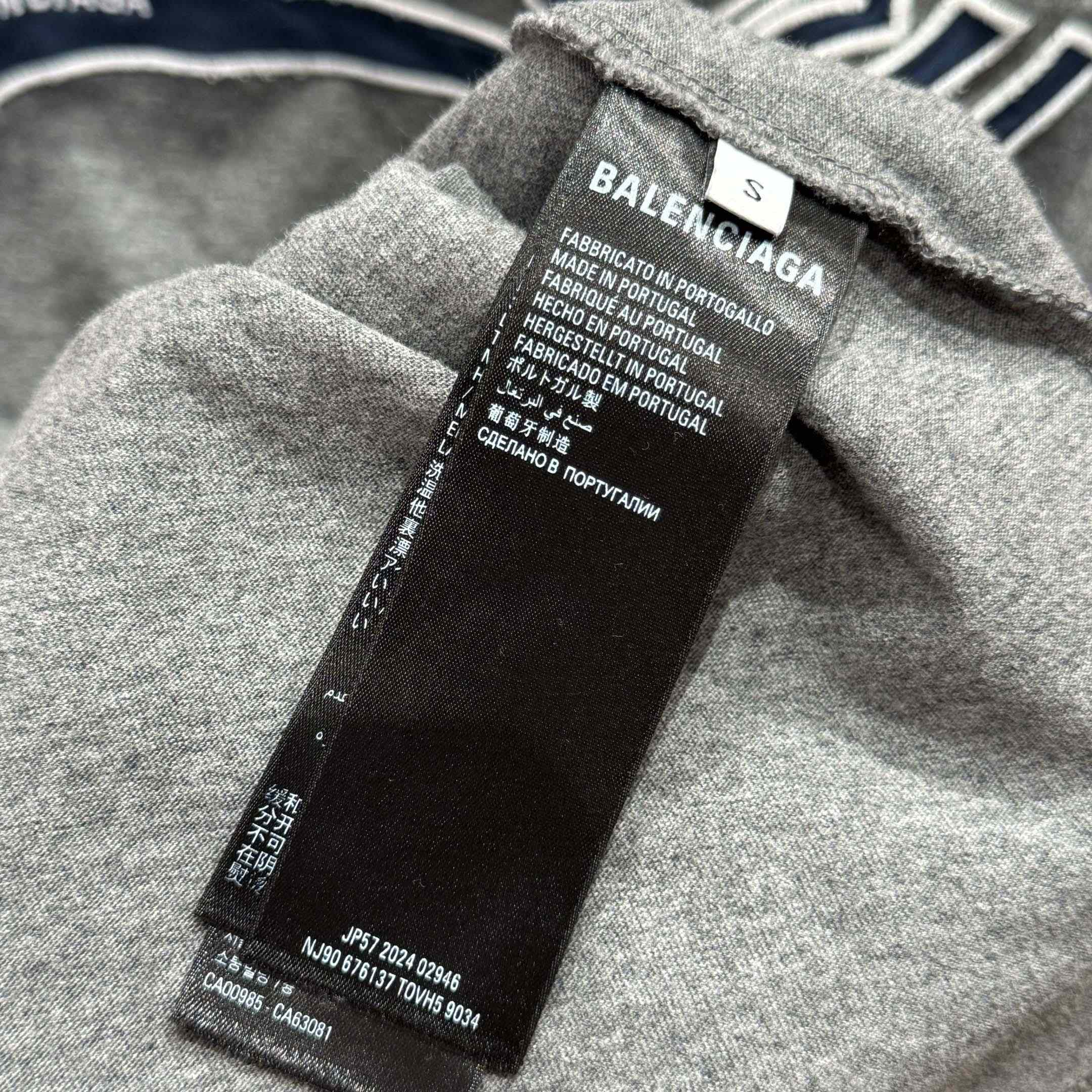 Balenciaga Luxury Script Oversized T-Shirt In Dark Heather Grey And Blue Dry Jersey - EUR FASHION
