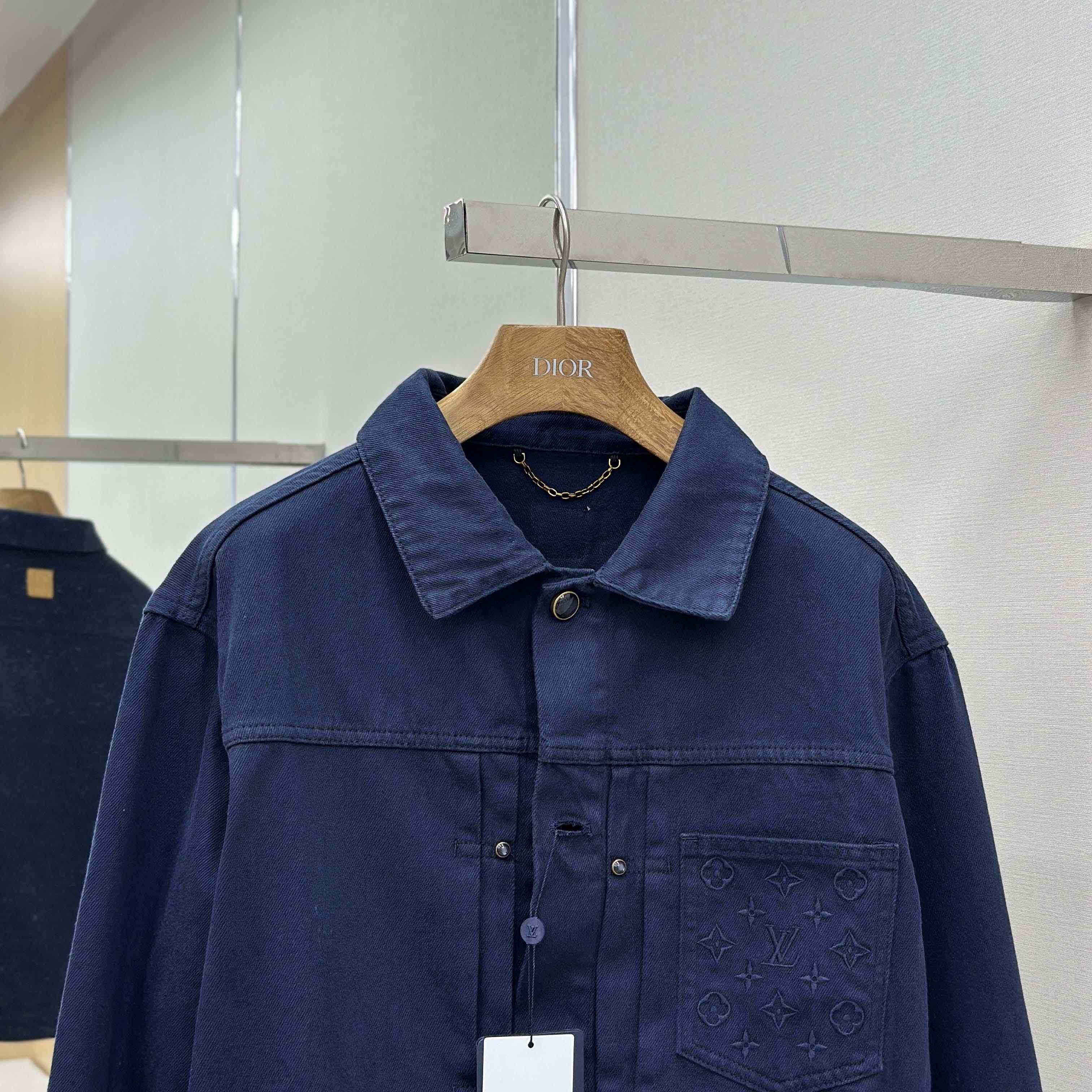 Louis Vuitton Garment-Dyed Denim Type II Trucker Jacket   1AHUY5 - EUR FASHION