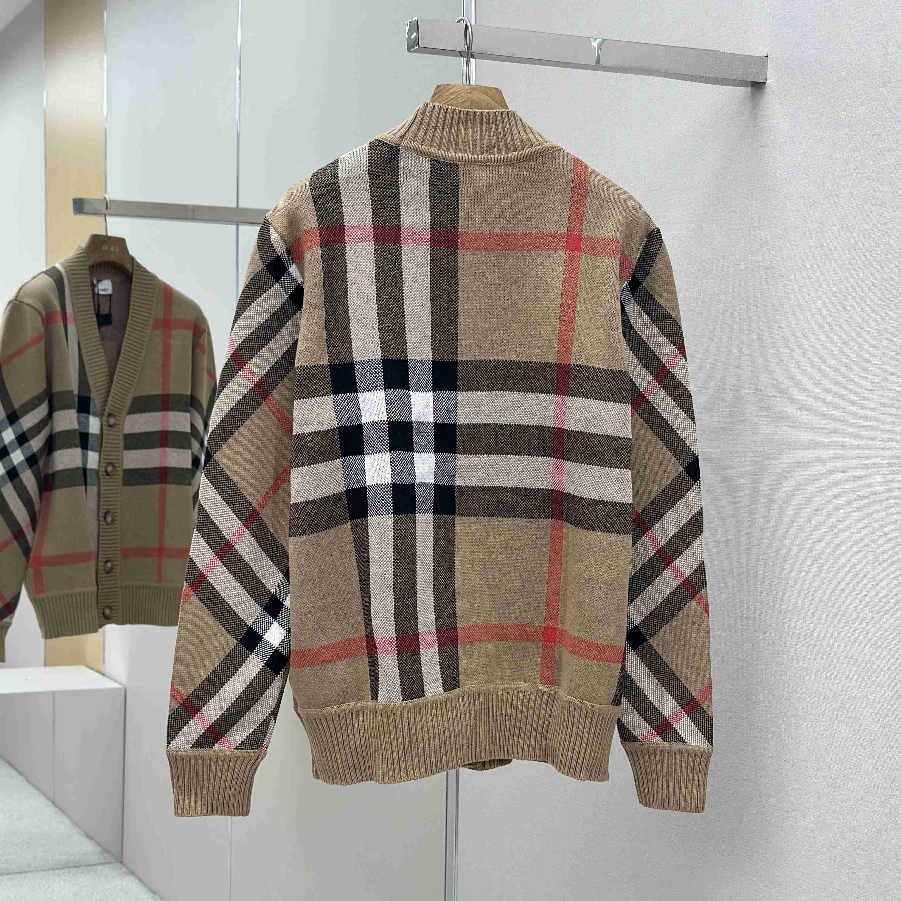 Burberry Check Wool Blend Cardigan - EUR FASHION