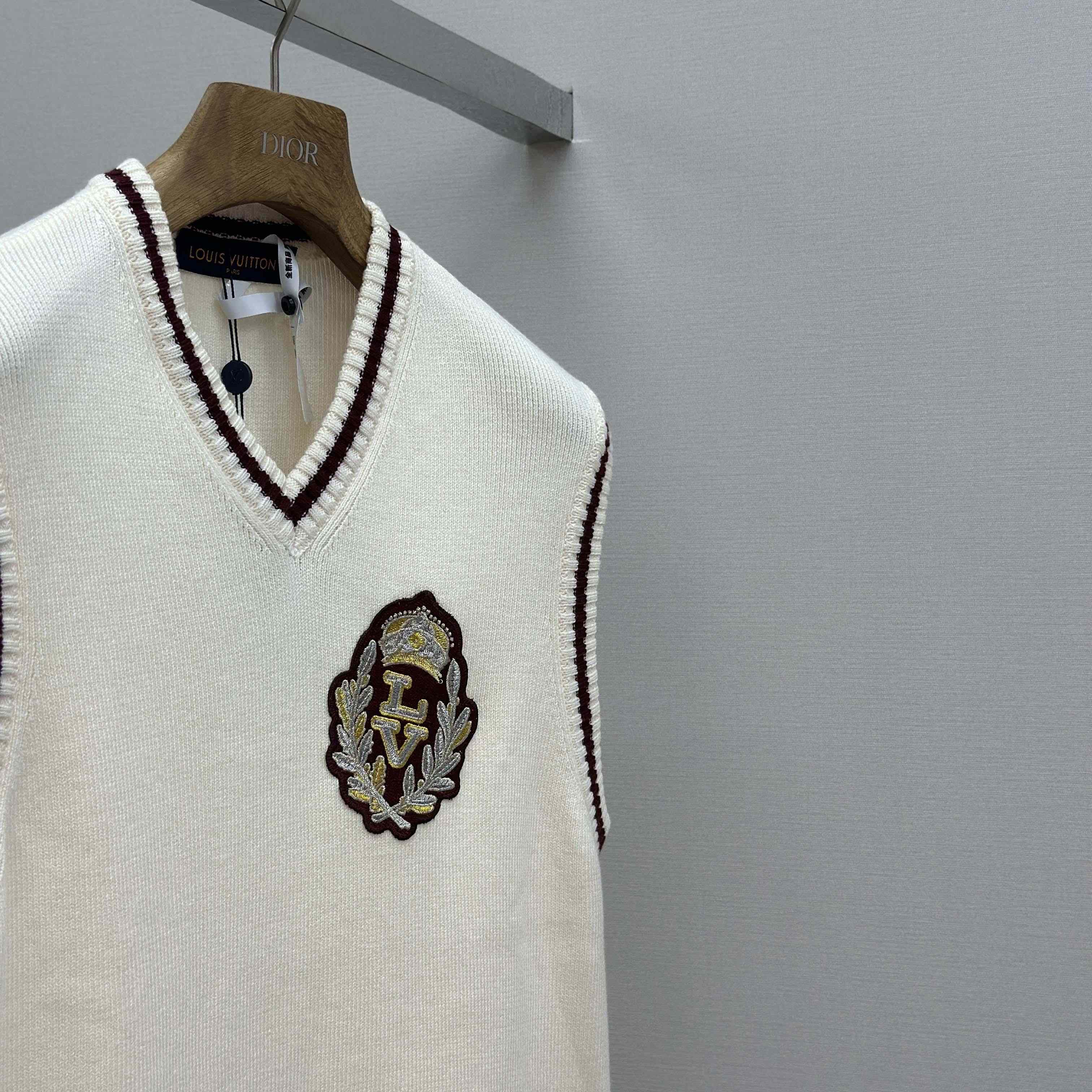 Louis Vuitton Embellished Wool Vest   1AGJGW - EUR FASHION