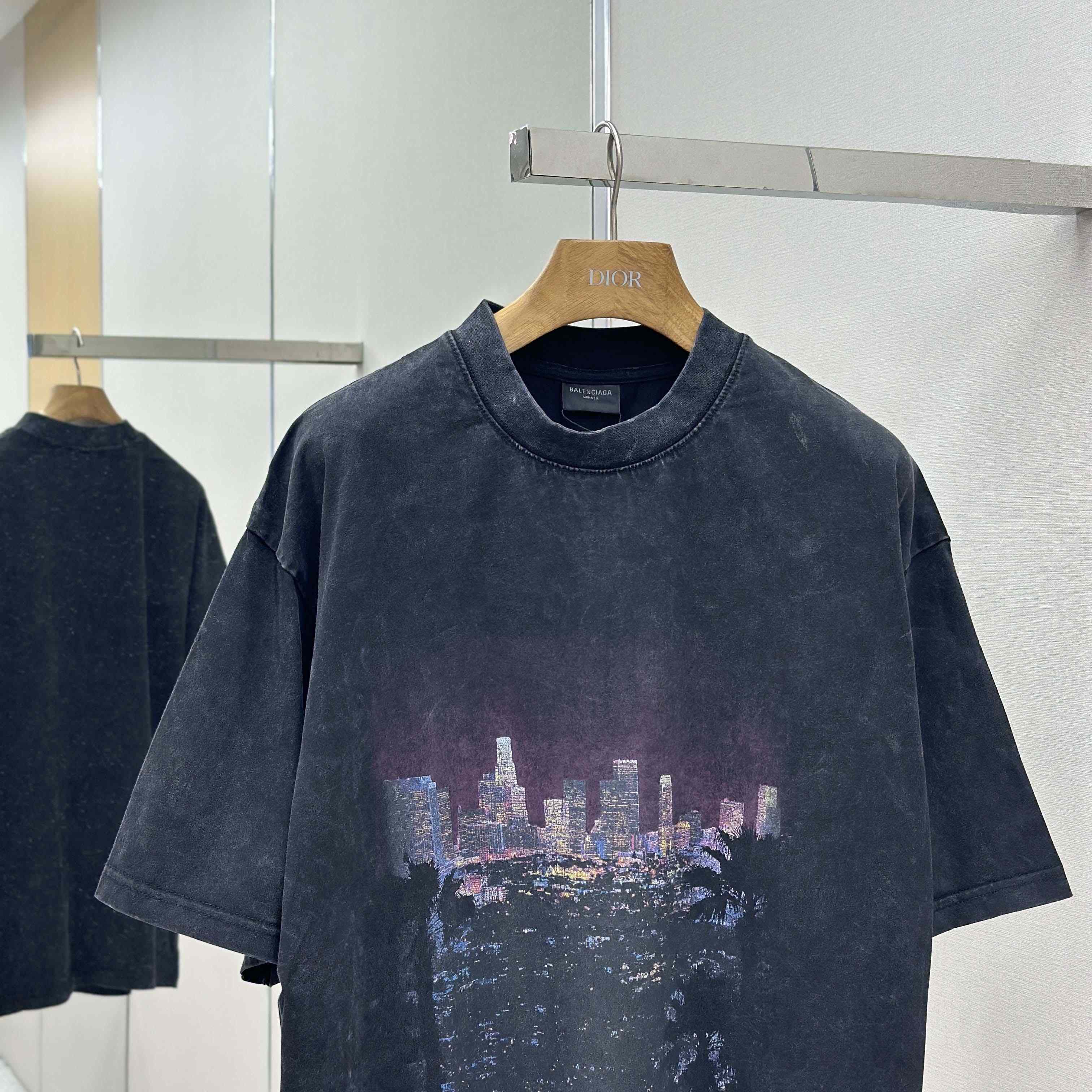 Balenciaga Taped Balenciaga Back T-Shirt Medium Fit in heather grey dry jersey - EUR FASHION